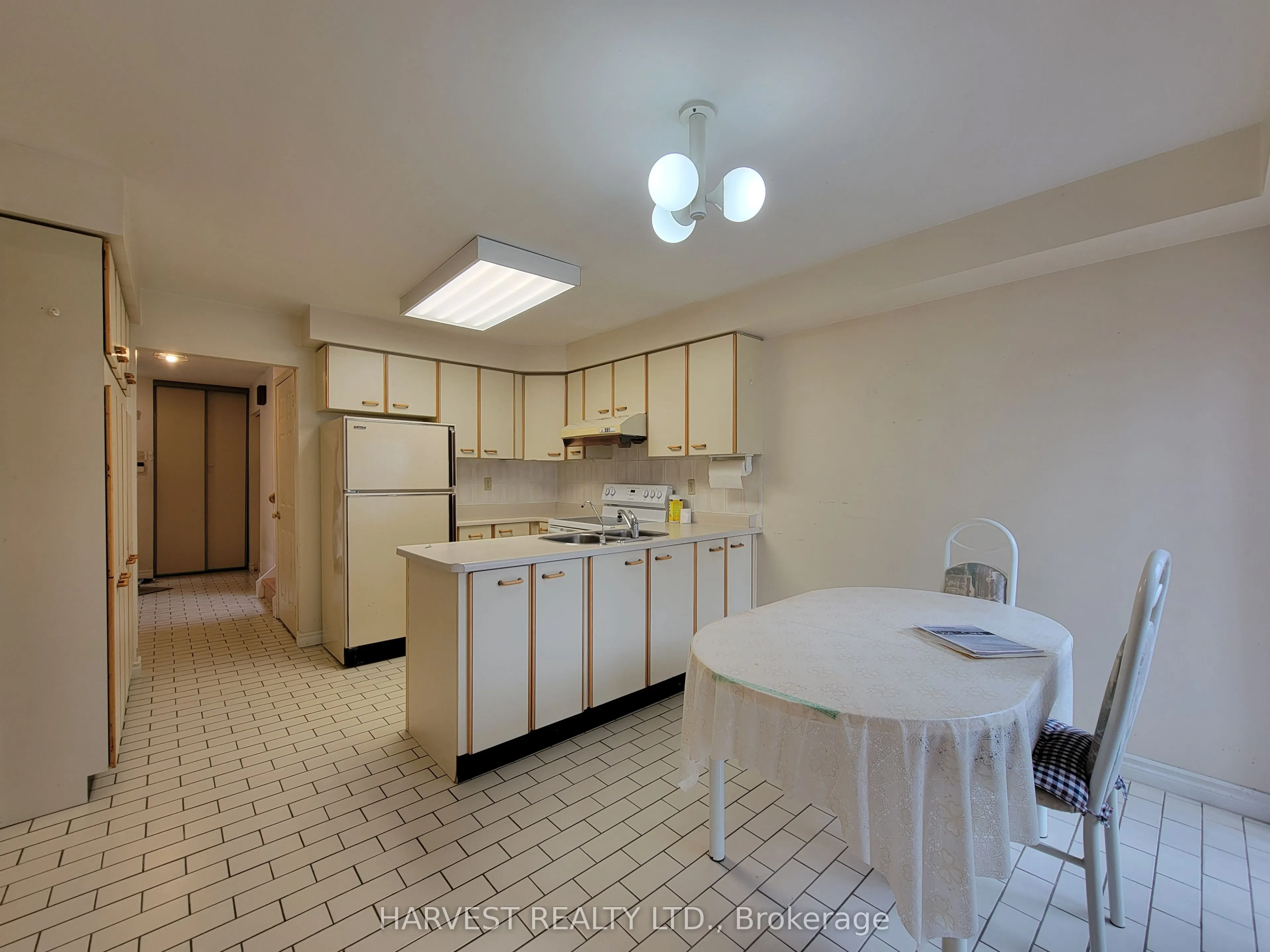25 Nettlecreek Crescent