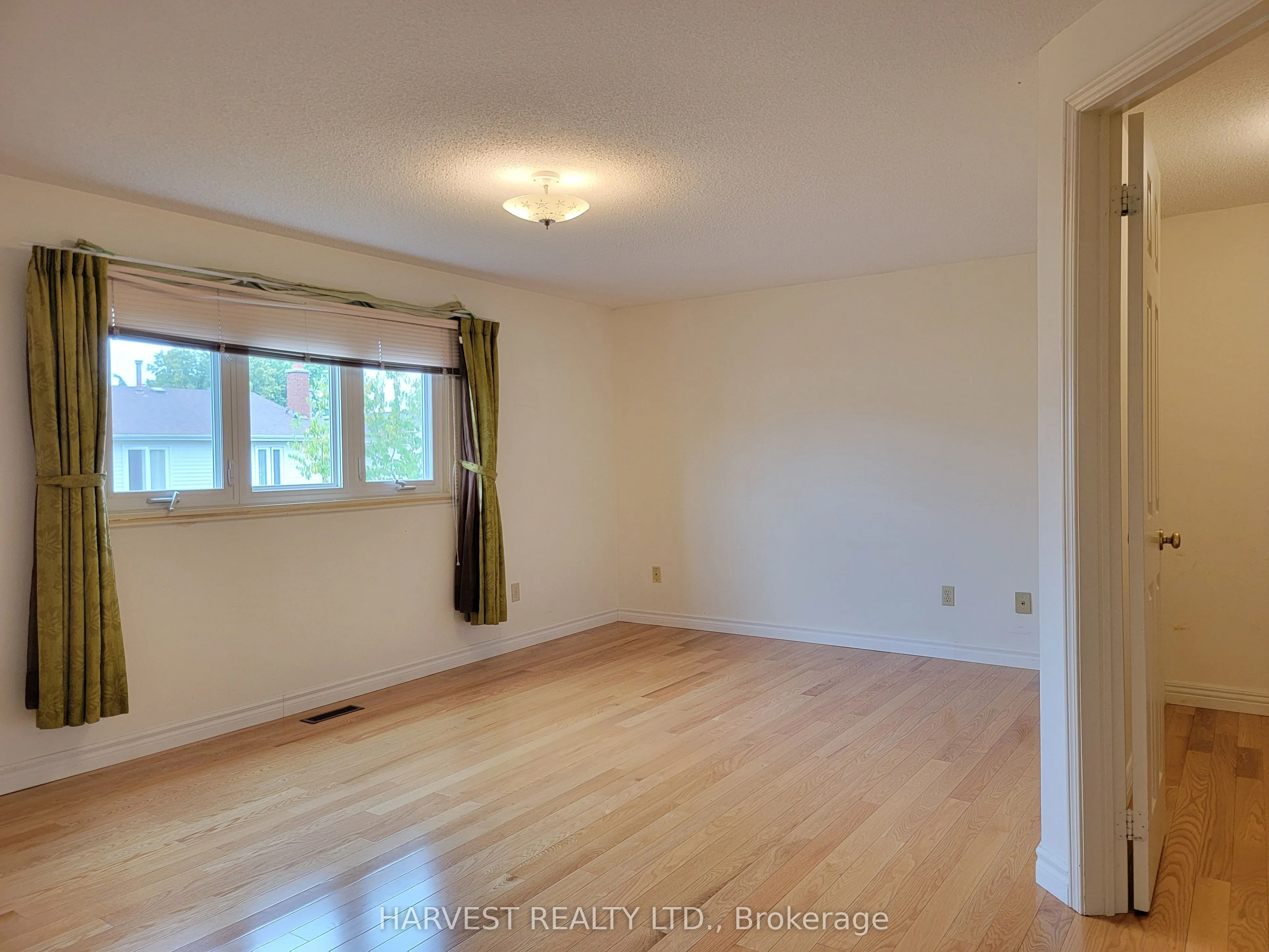 25 Nettlecreek Crescent