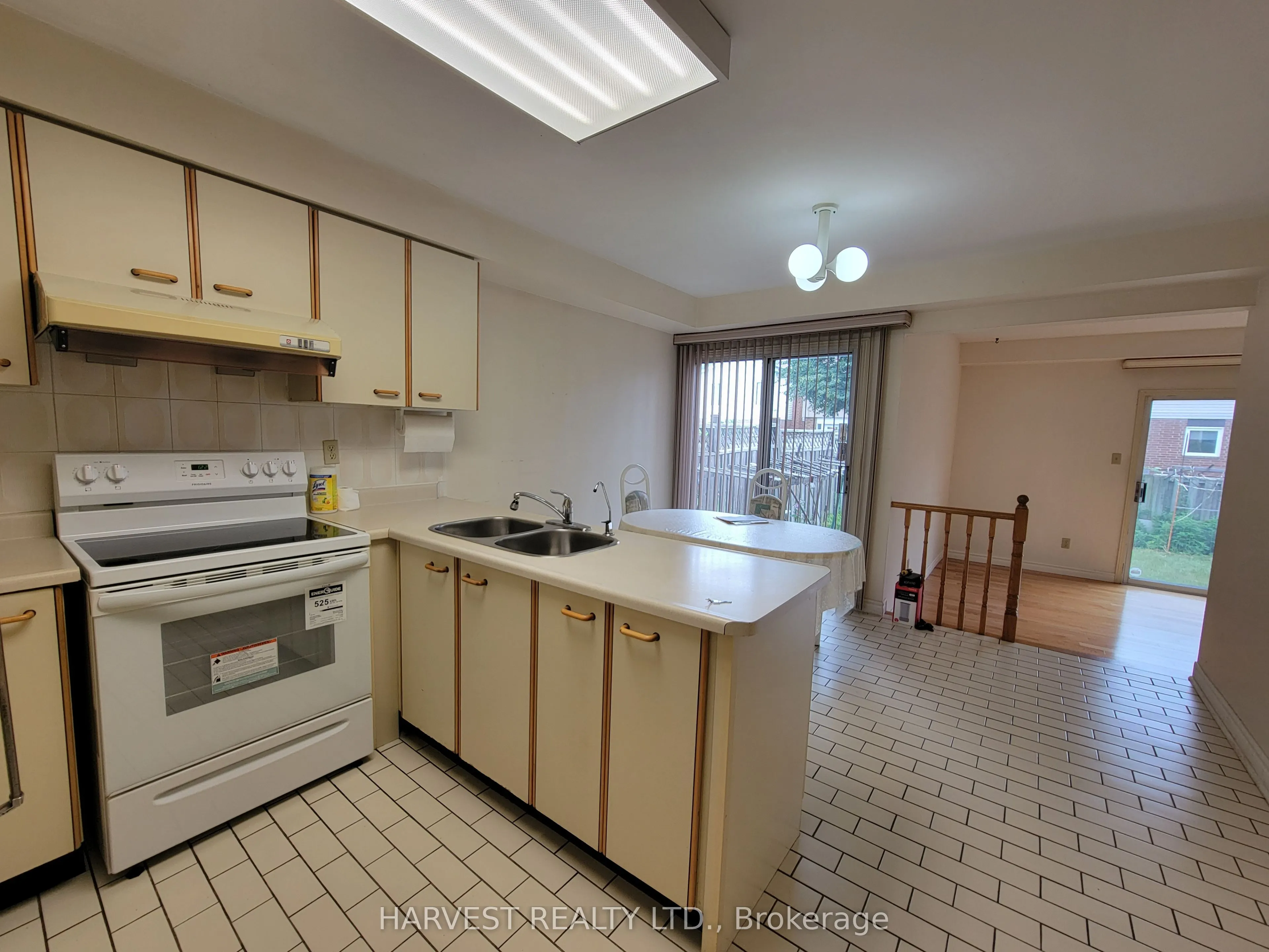 25 Nettlecreek Crescent