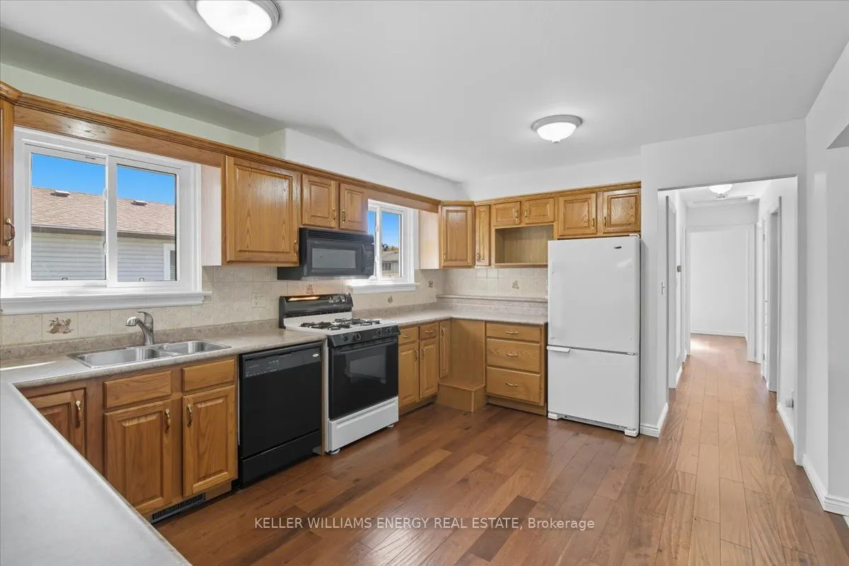 26 Strike Avenue