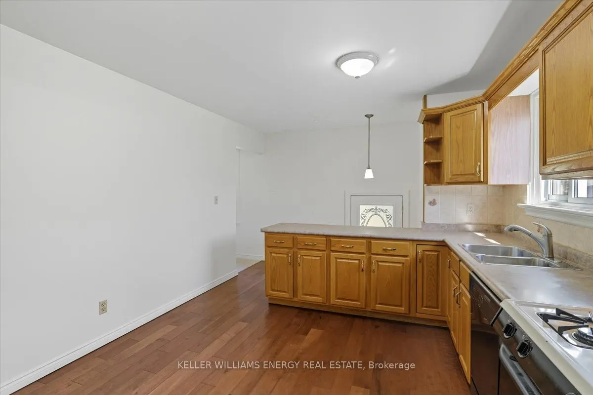 26 Strike Avenue