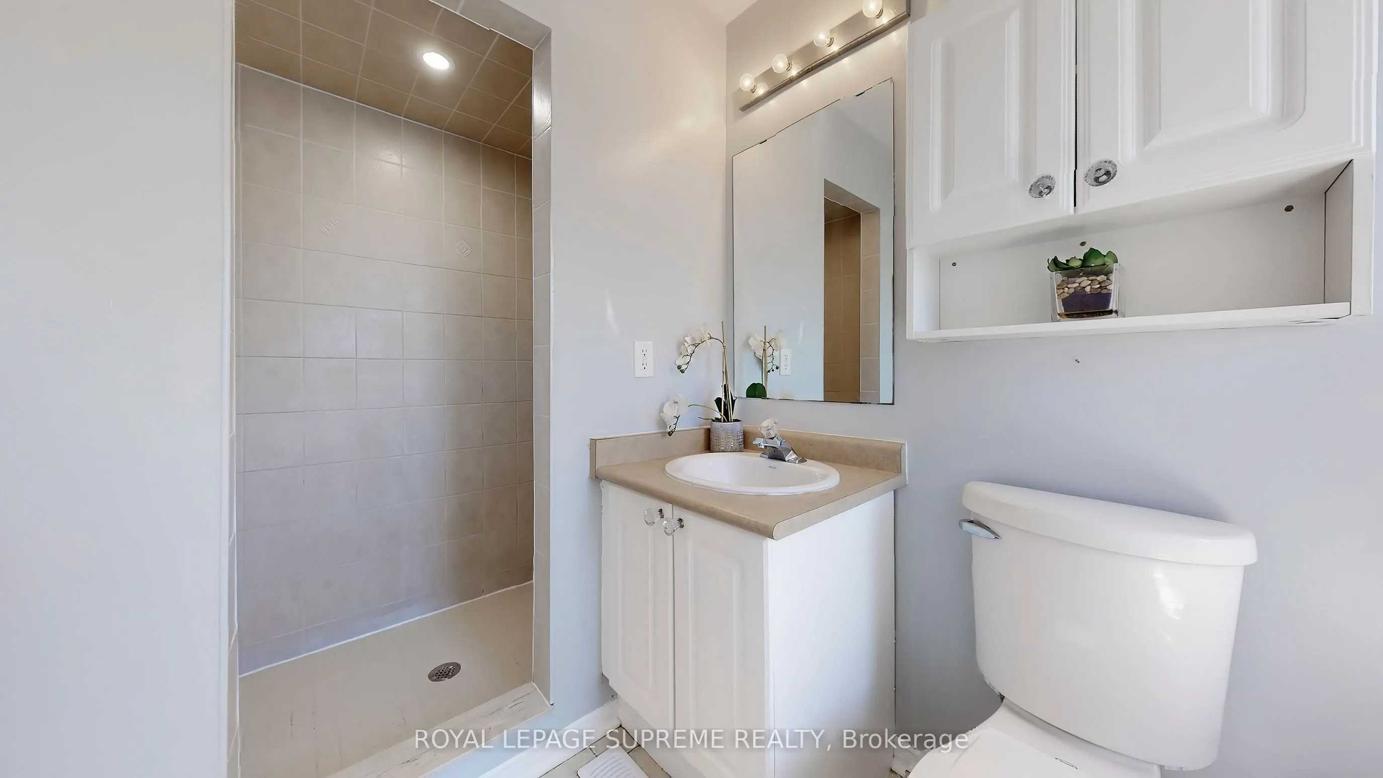 32 Flatfield Terrace