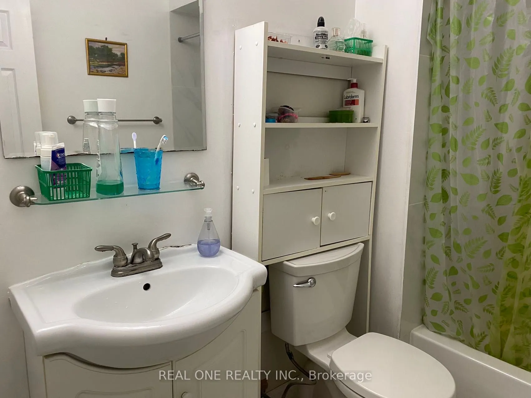 334 Chester Le Boulevard, #Main