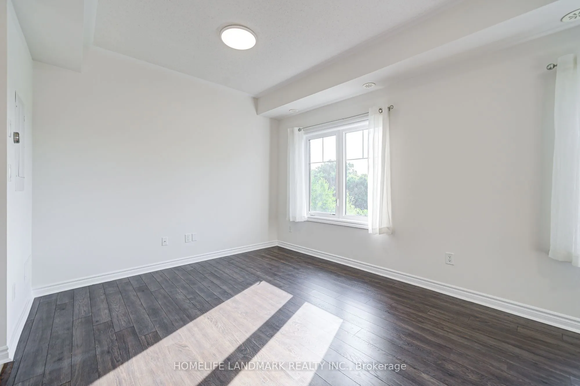 9 Eaton Park Lane, #8