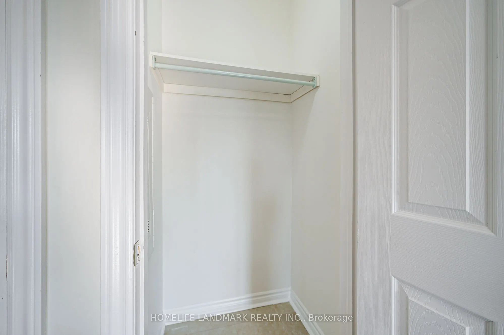 9 Eaton Park Lane, #8