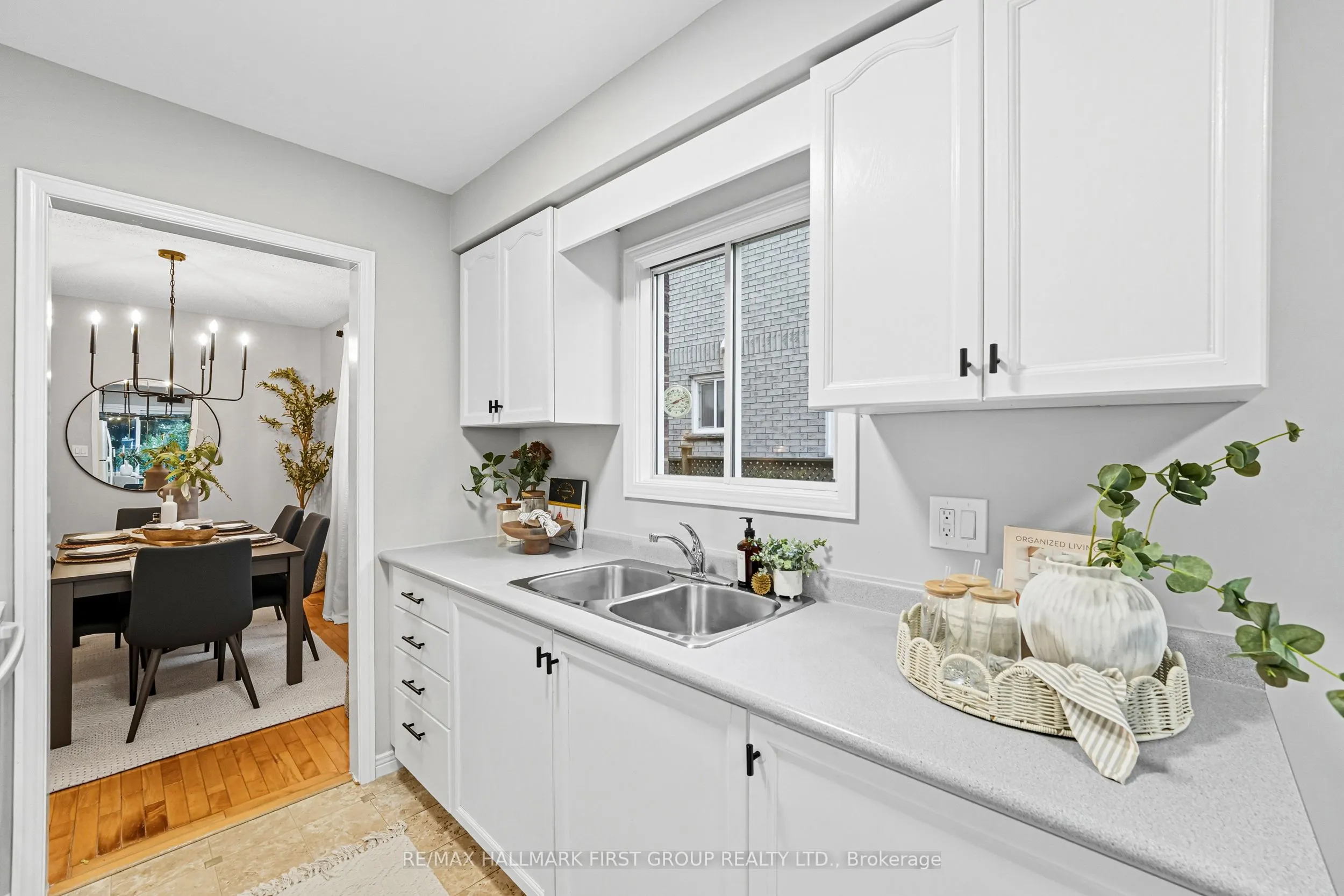 50 Stagemaster Crescent
