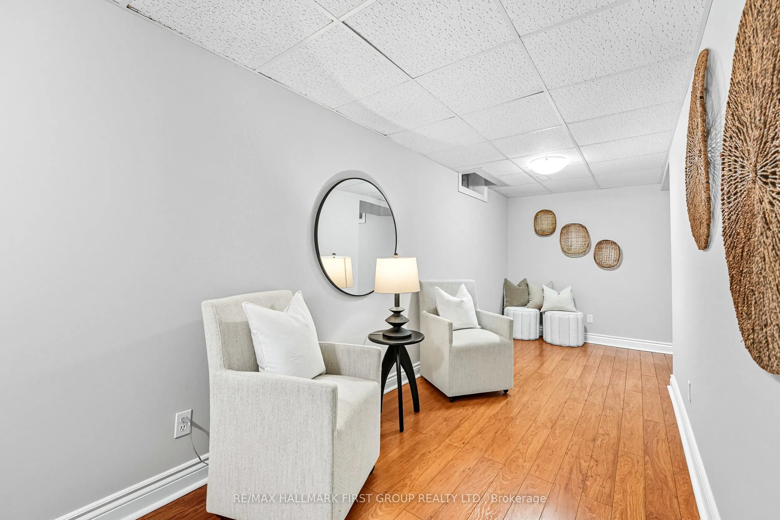 50 Stagemaster Crescent