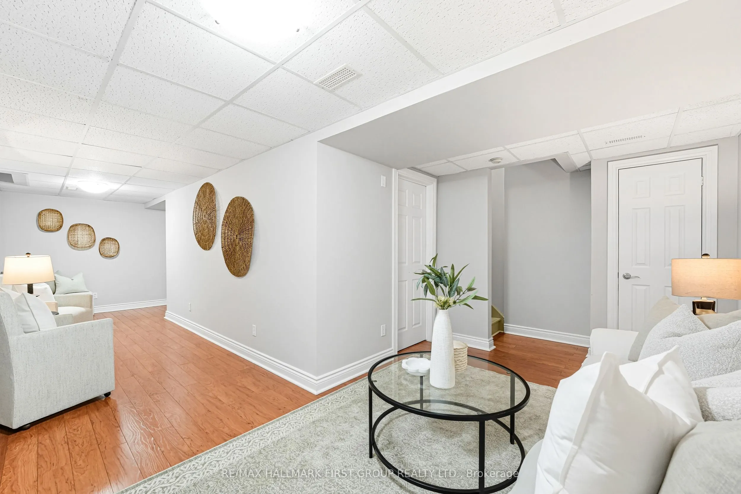 50 Stagemaster Crescent