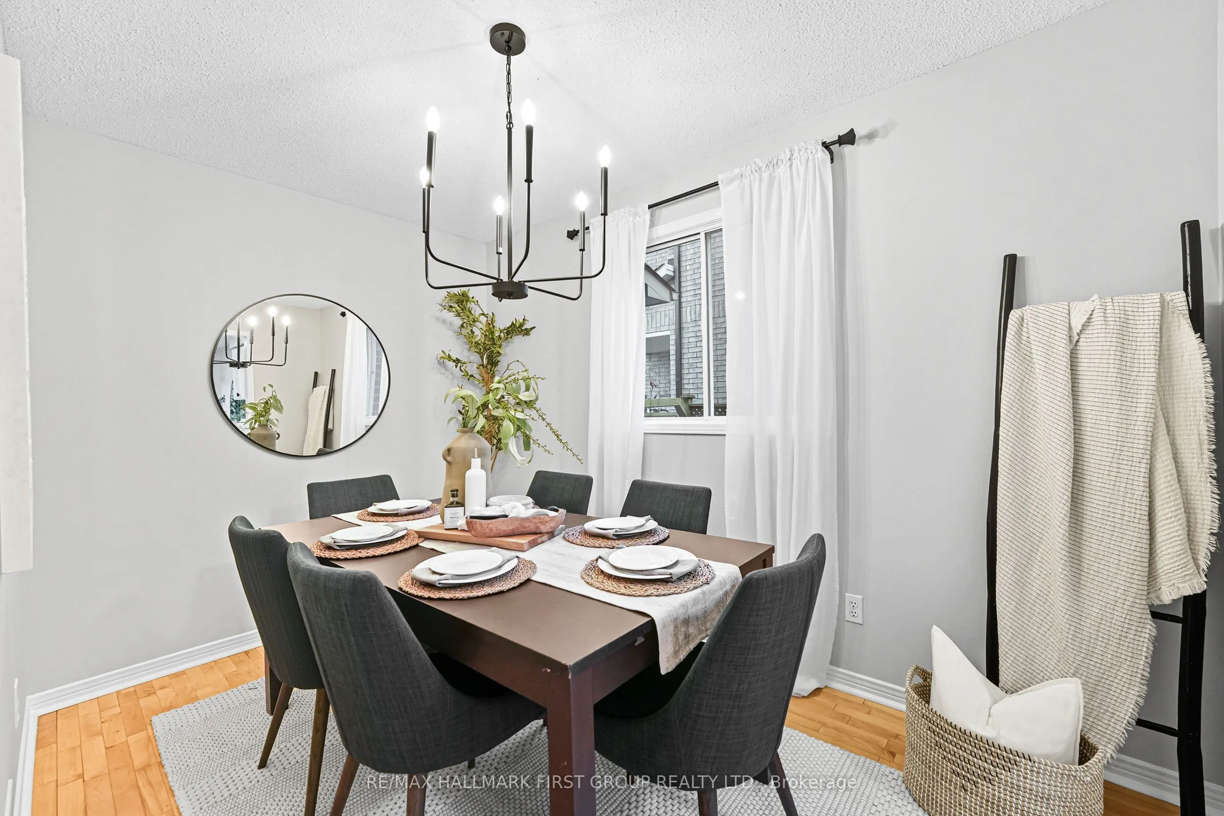 50 Stagemaster Crescent
