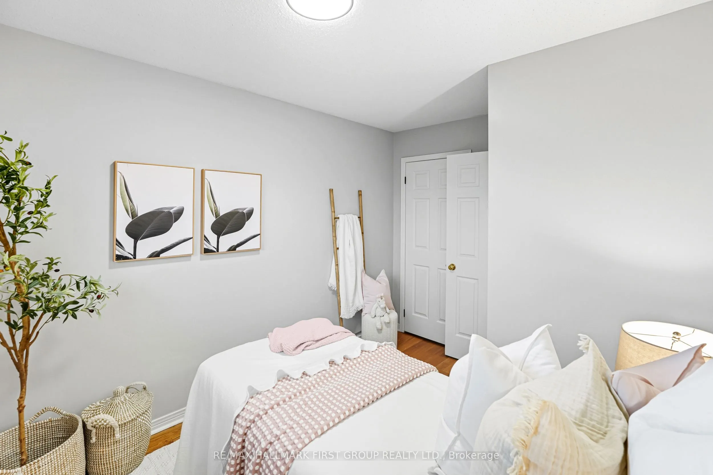 50 Stagemaster Crescent