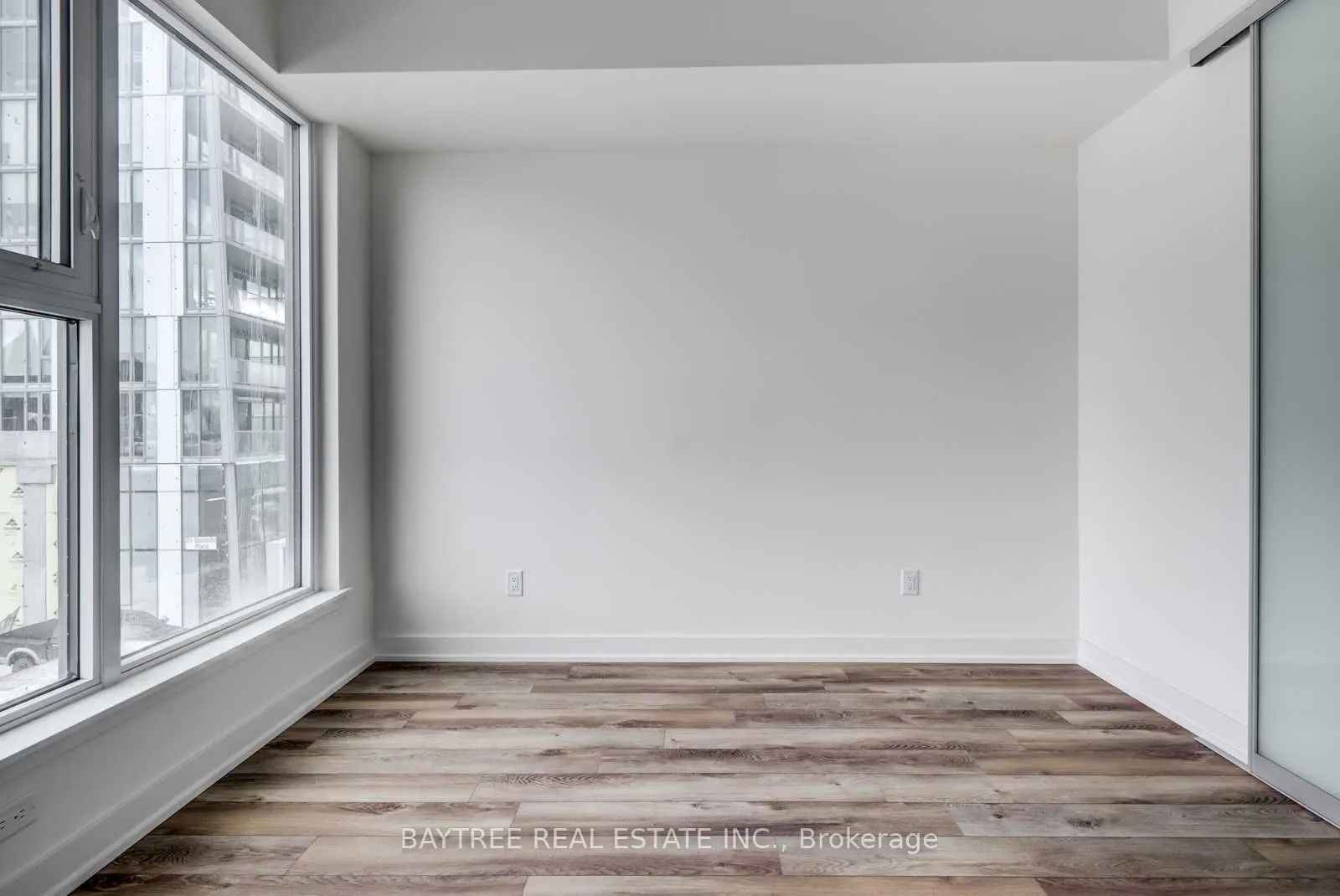 30 Baseball Place, #404