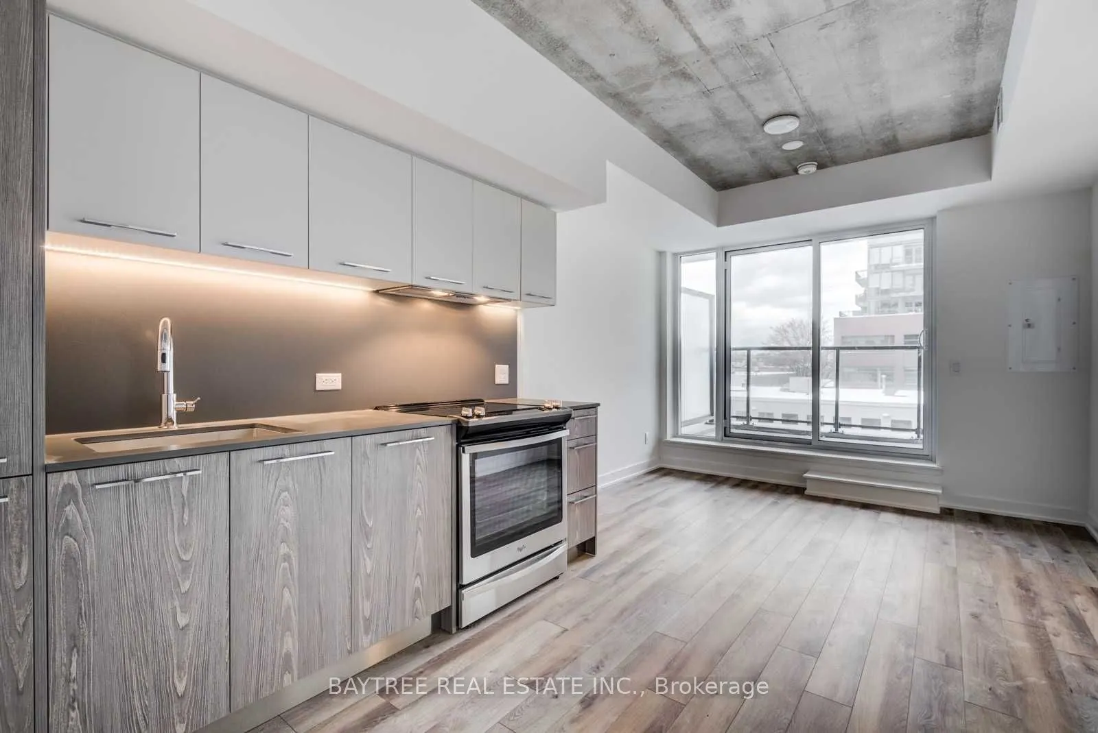 30 Baseball Place, #404