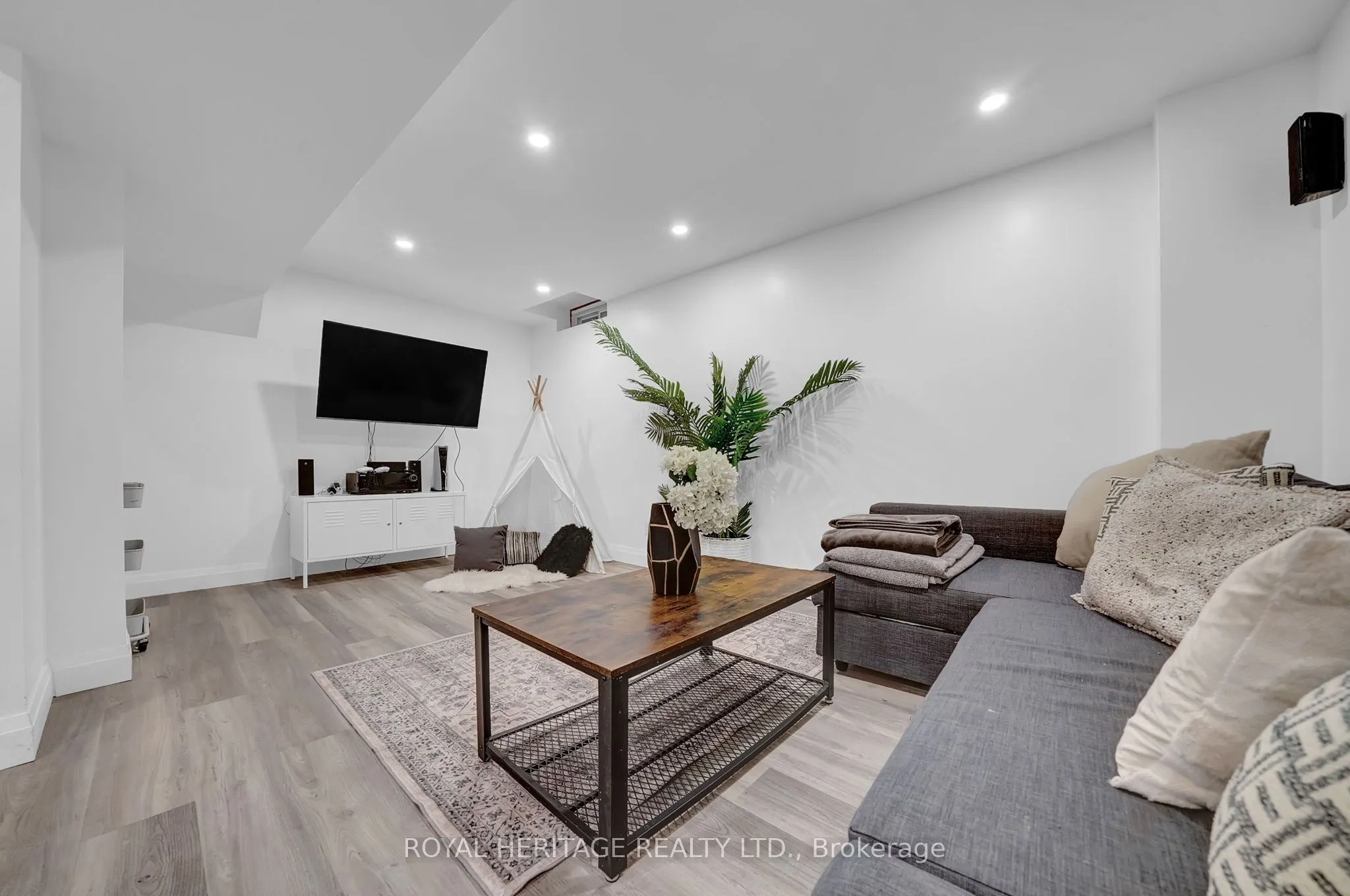 74 Stillwell Lane
