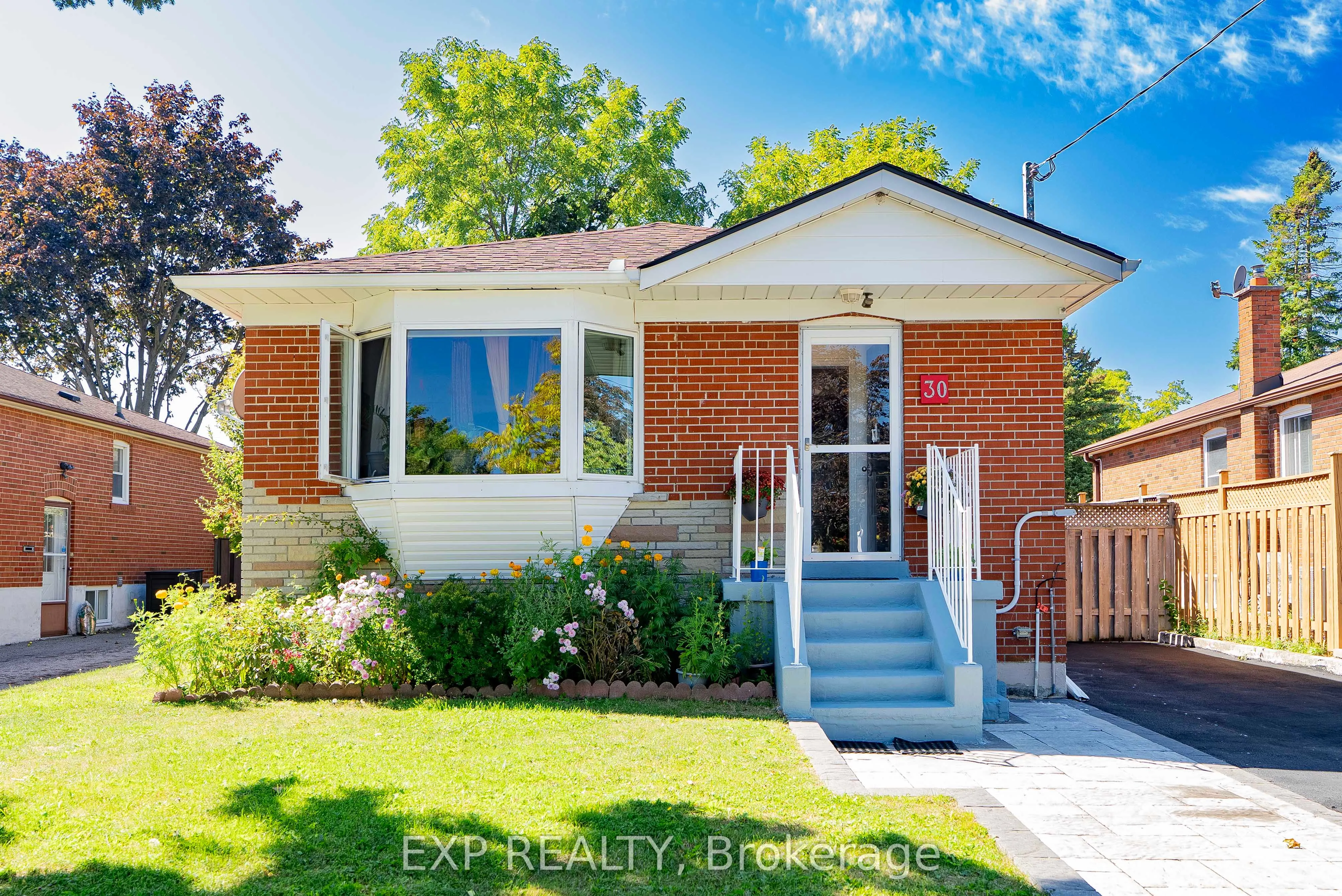 30 Ronway Crescent