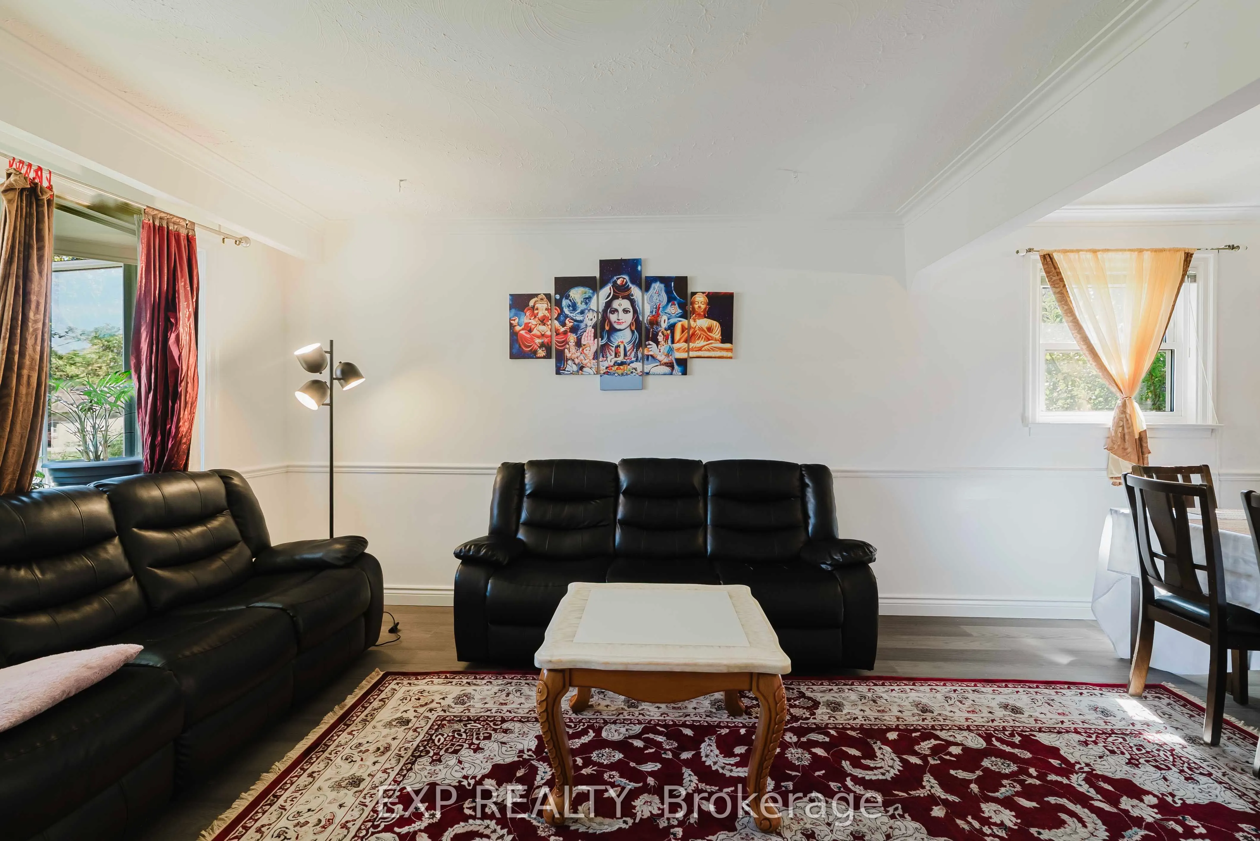 30 Ronway Crescent