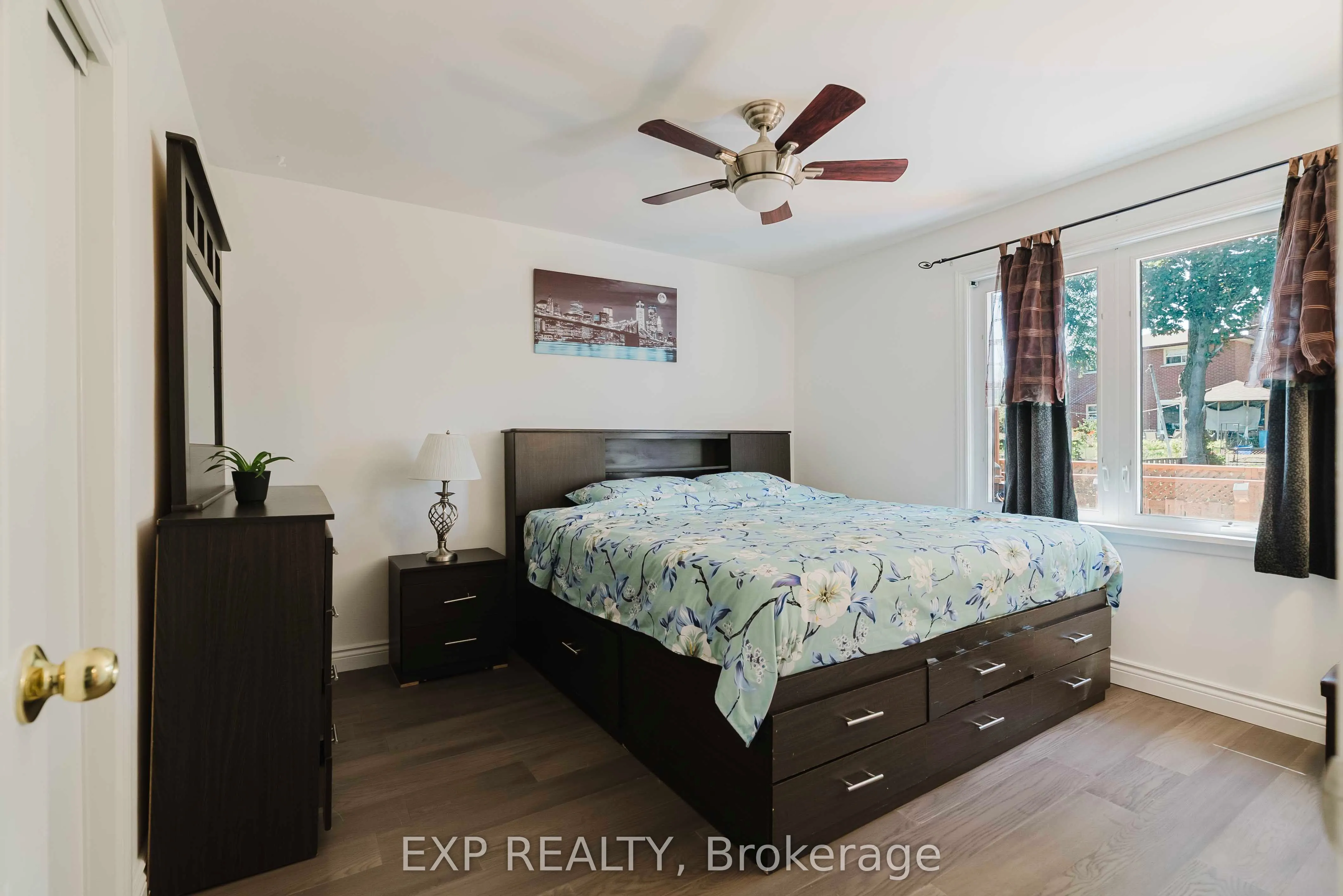 30 Ronway Crescent