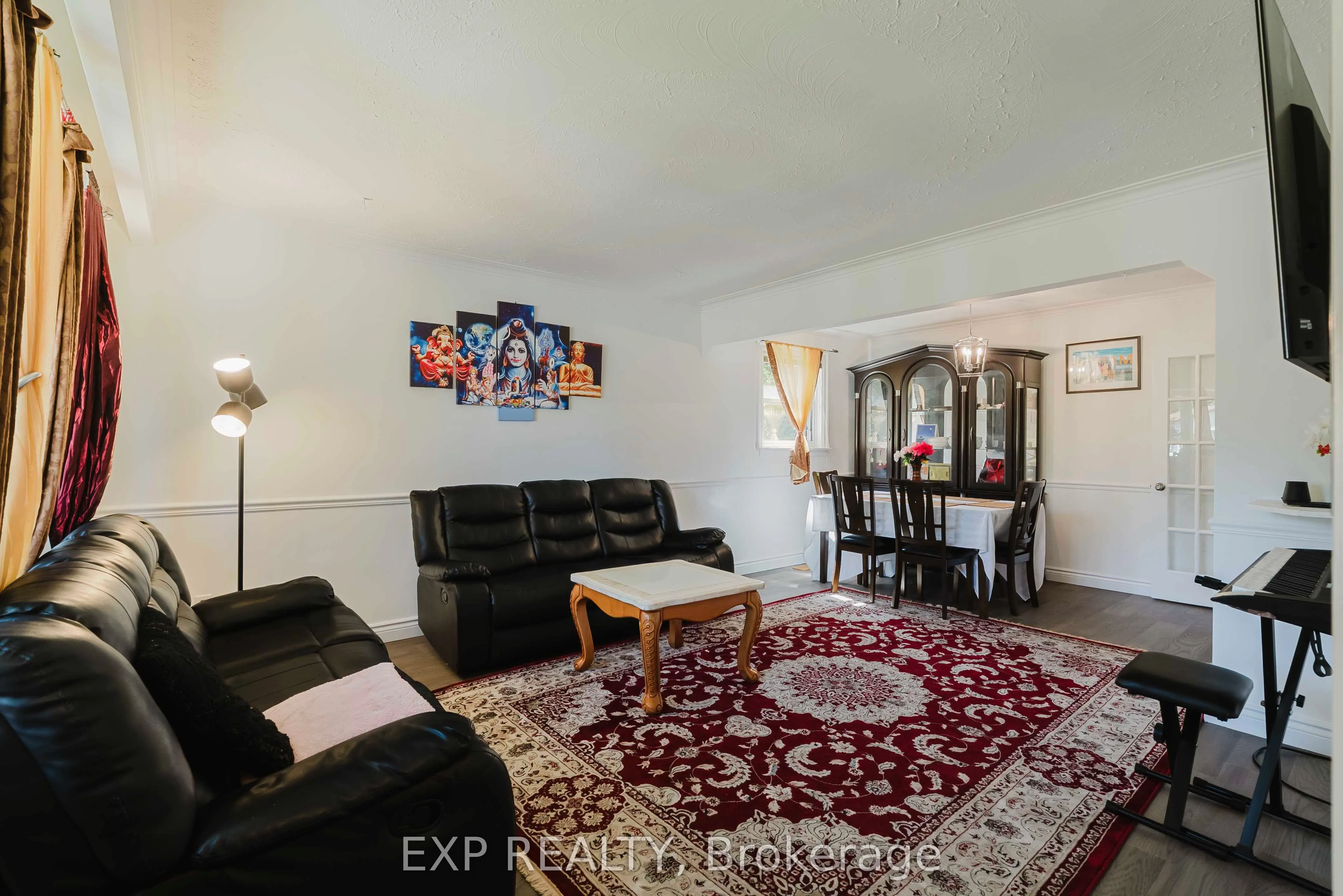 30 Ronway Crescent
