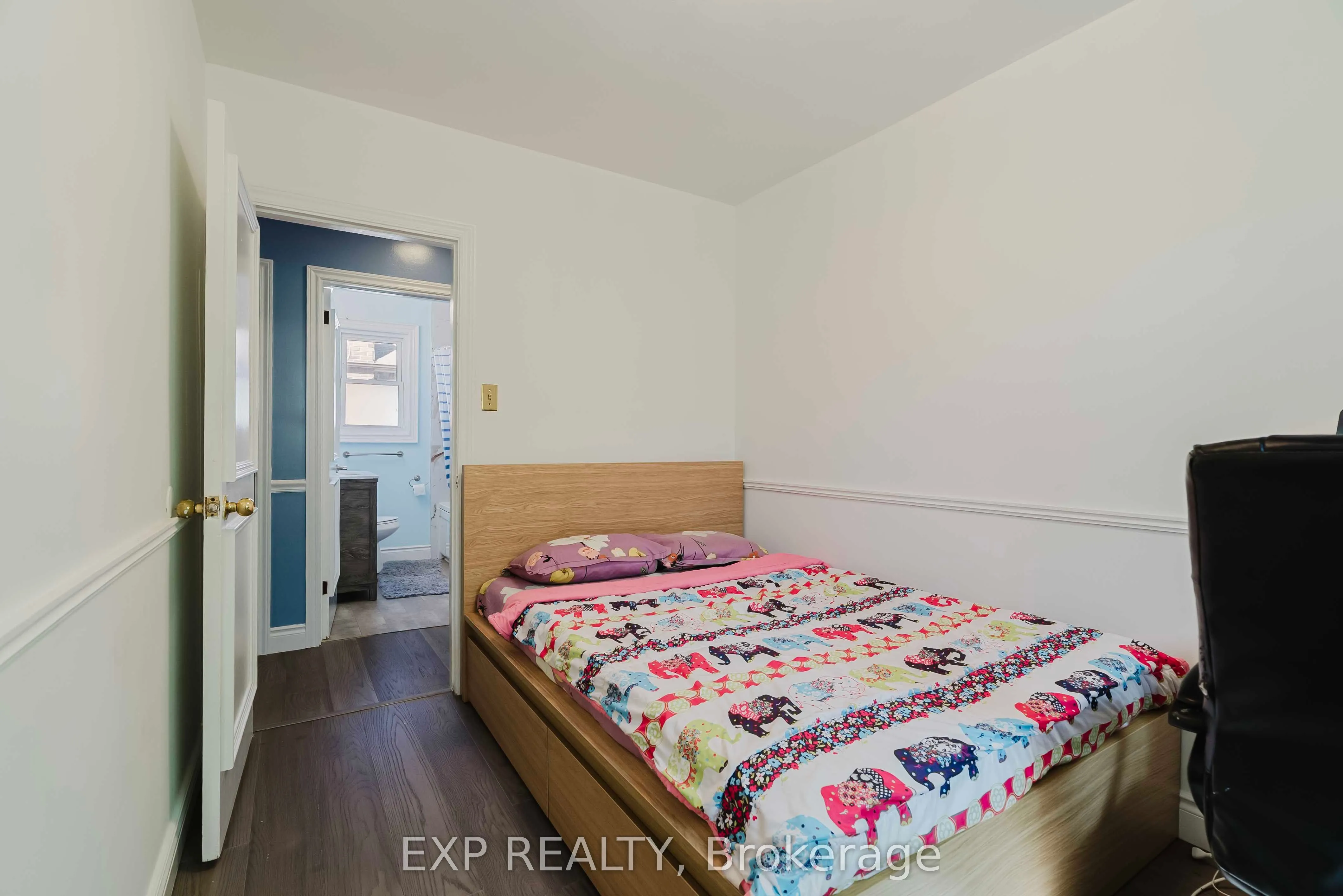 30 Ronway Crescent