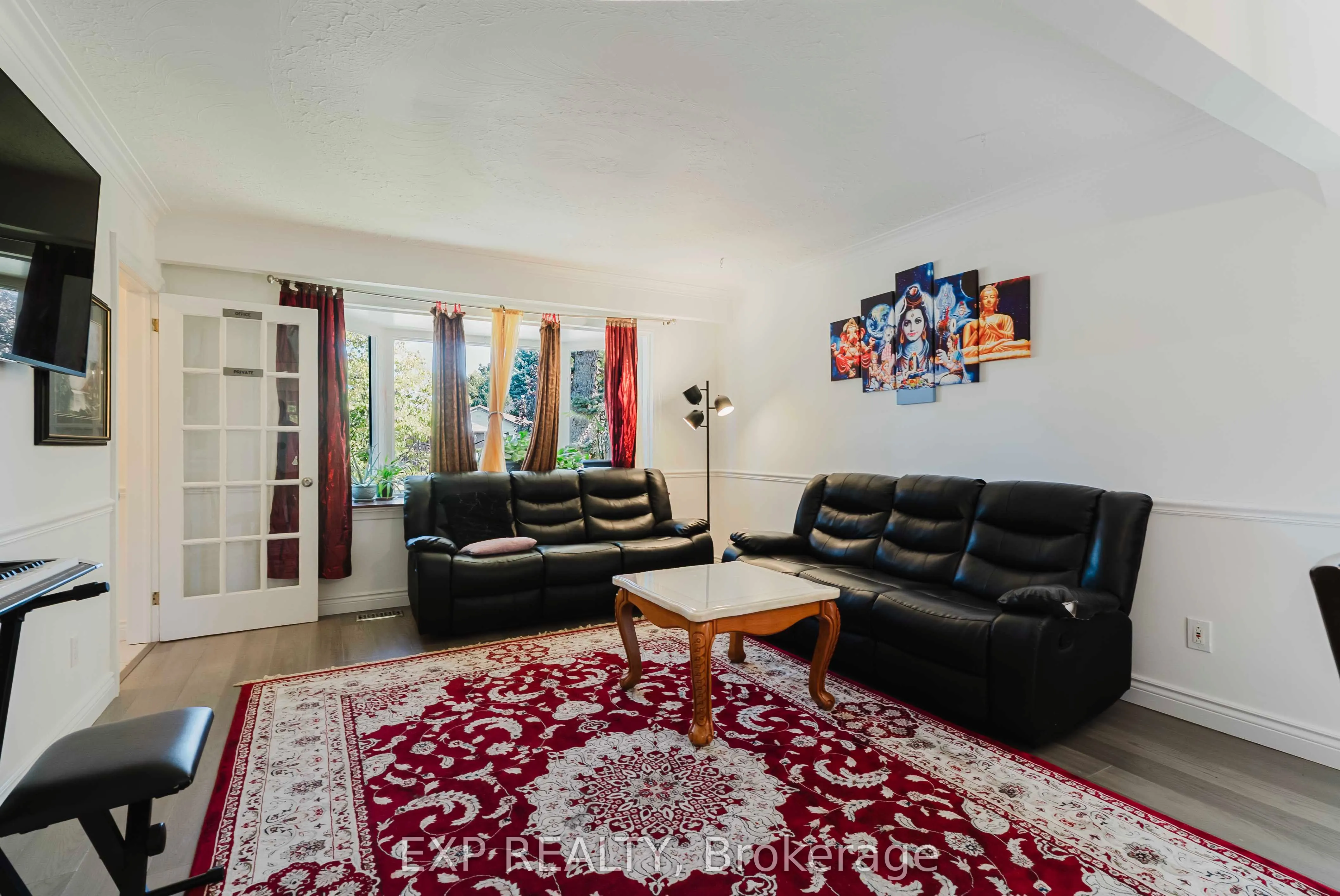 30 Ronway Crescent