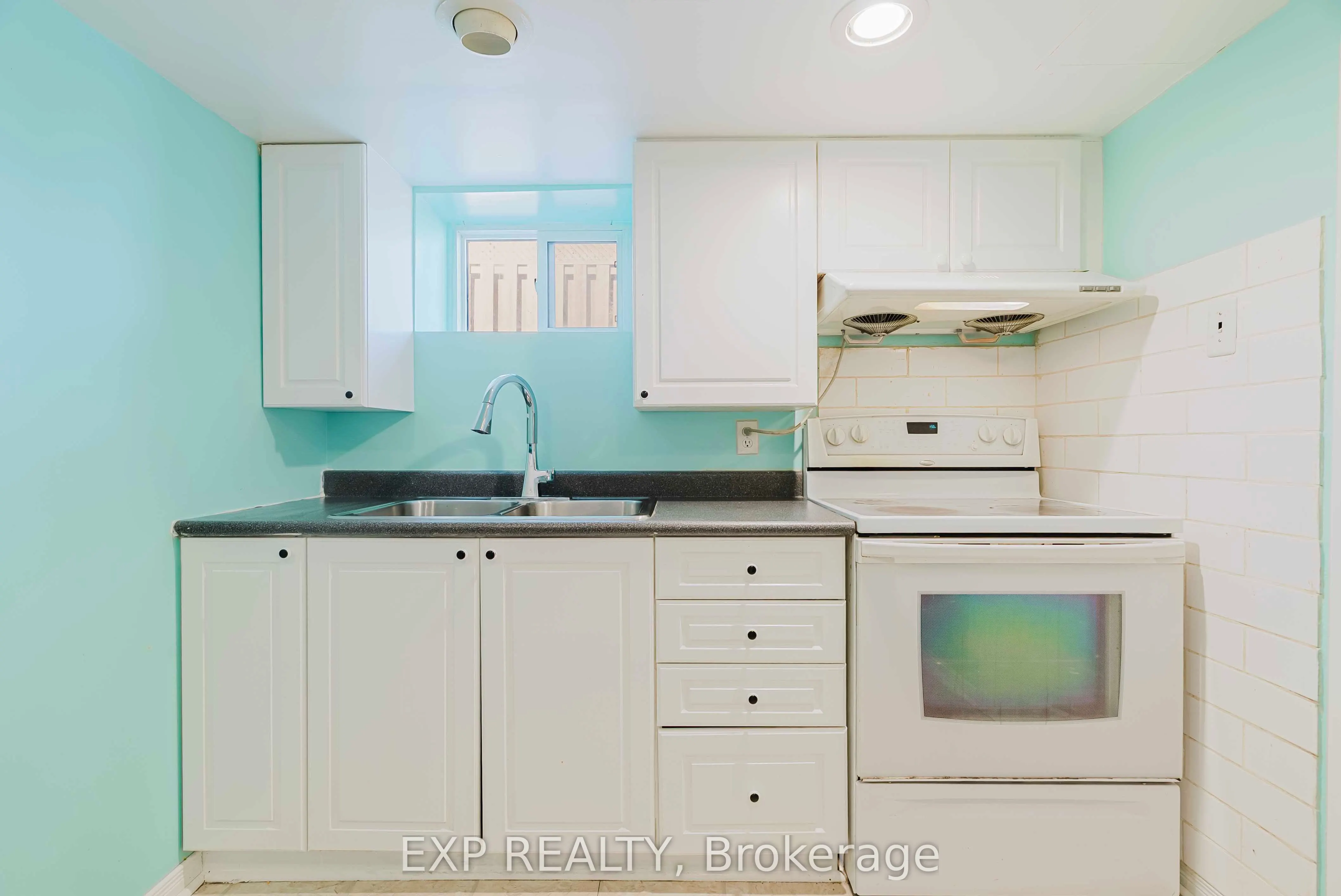 30 Ronway Crescent