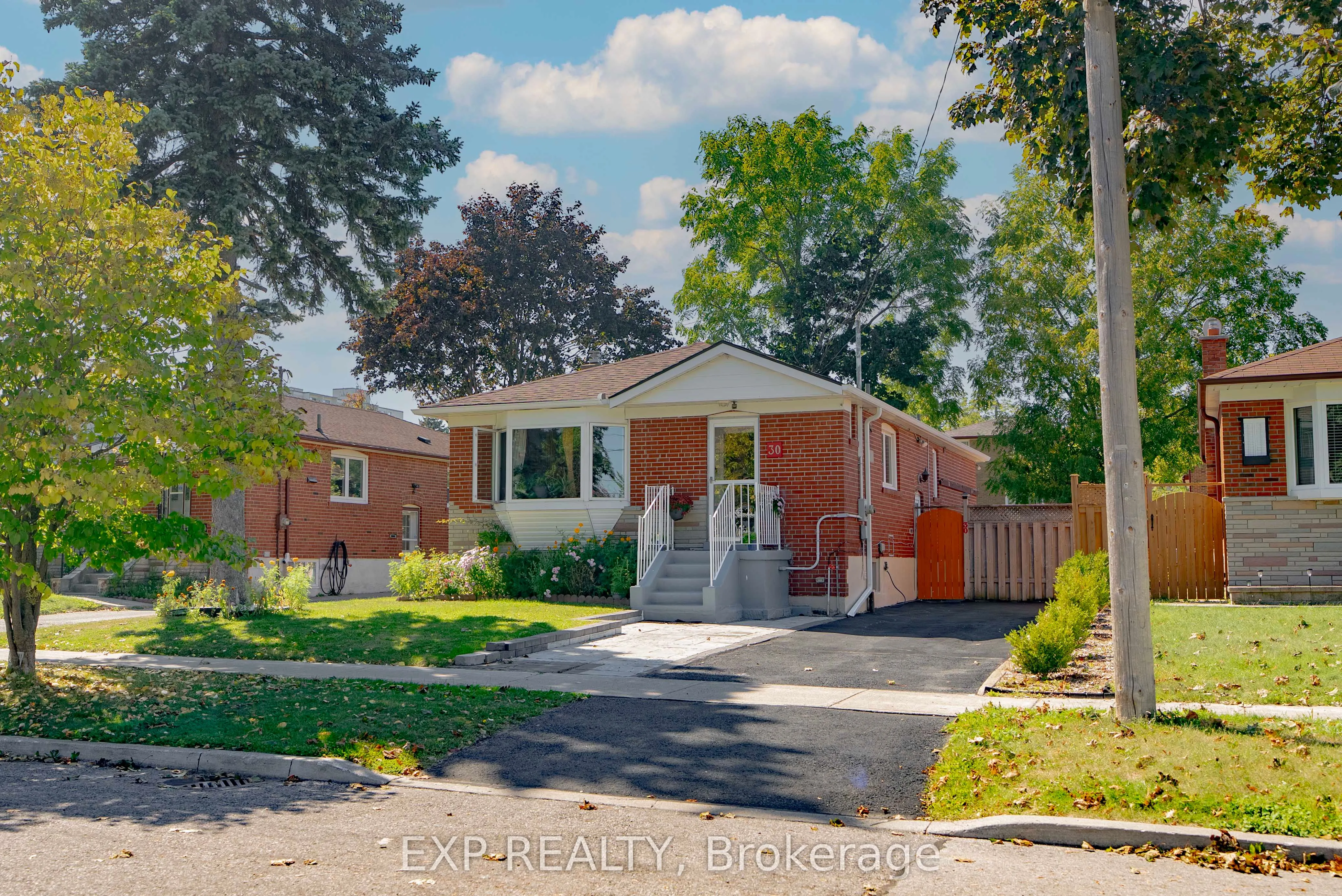 30 Ronway Crescent