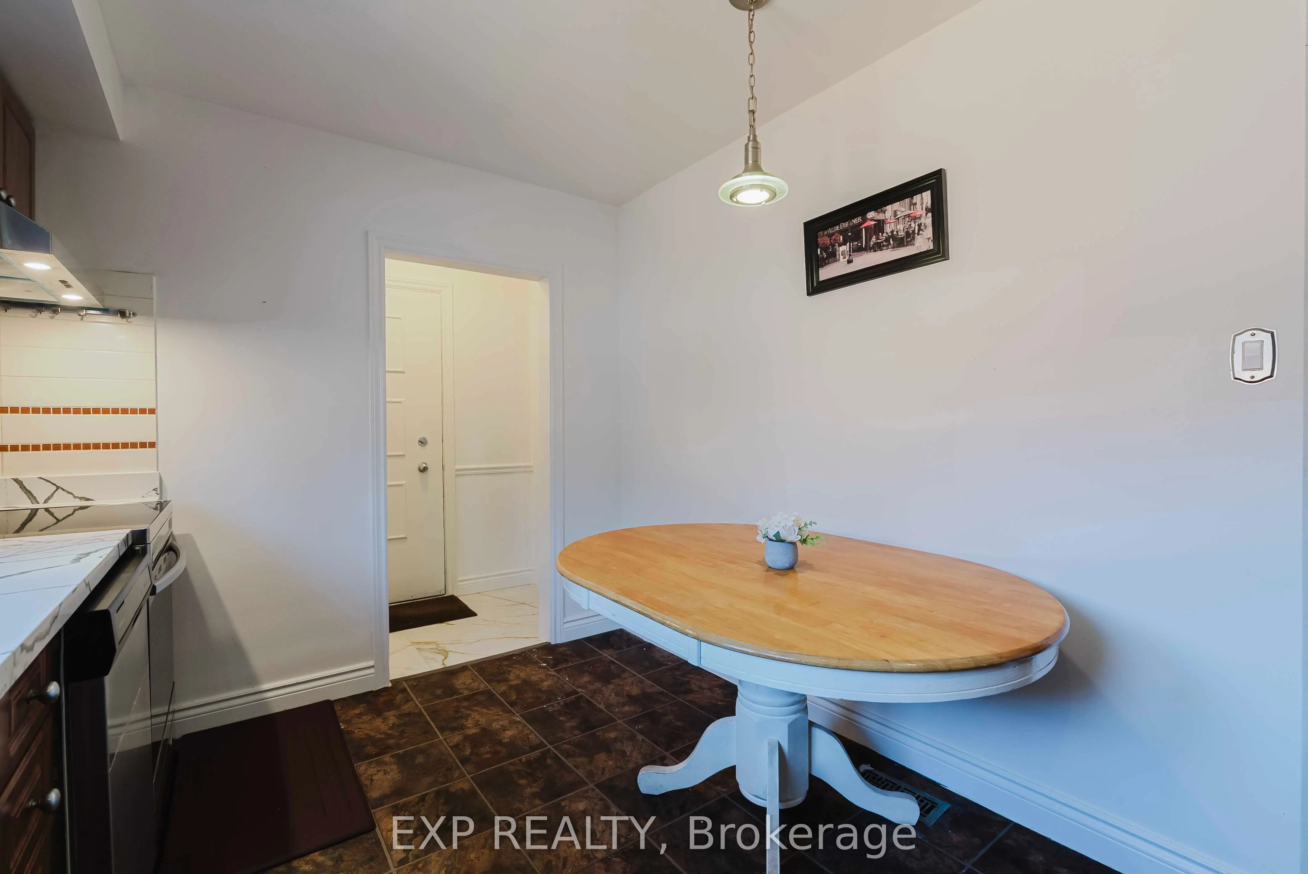 30 Ronway Crescent