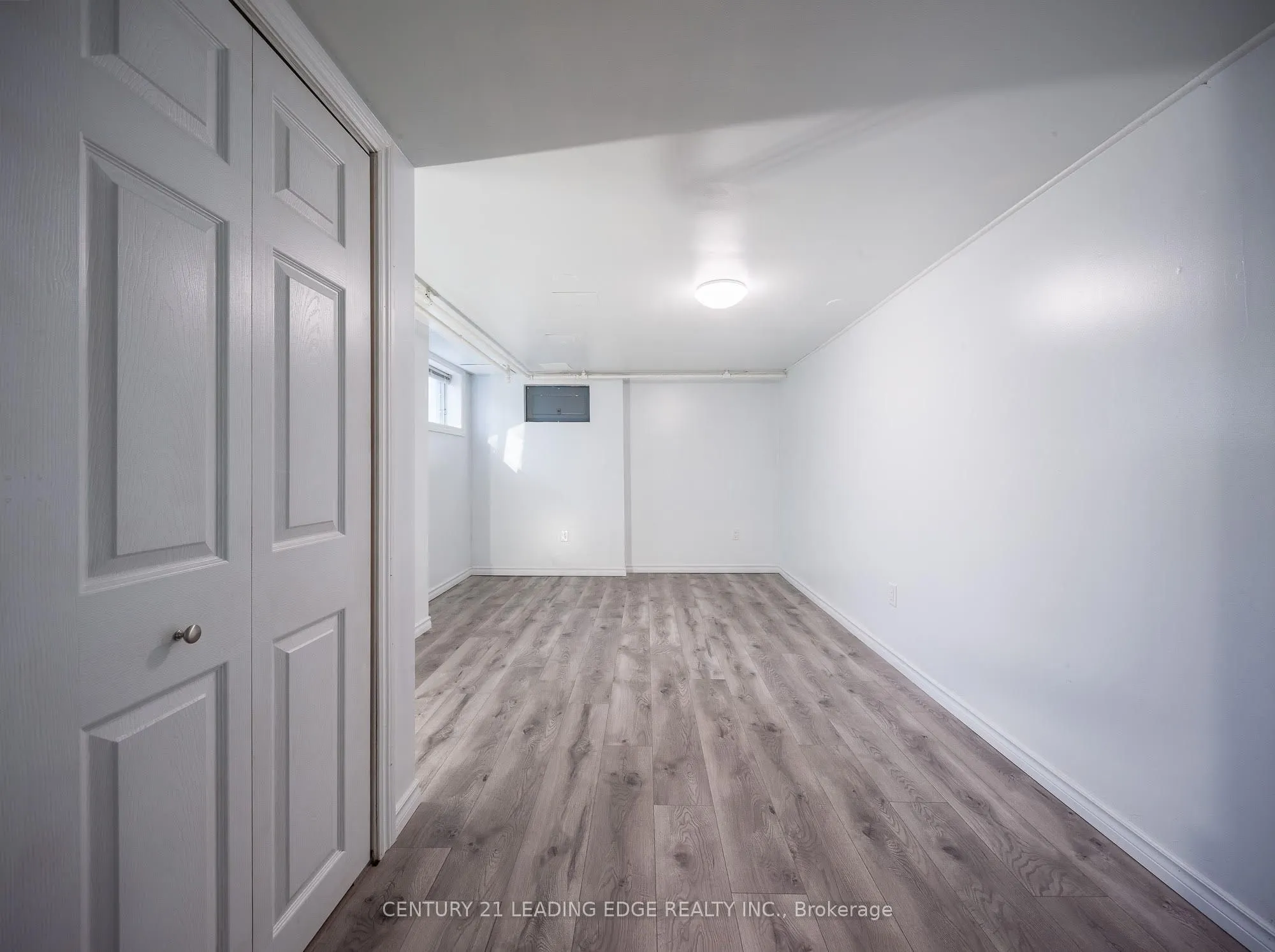 84 CENTRAL PARK Boulevard N, #LOWER