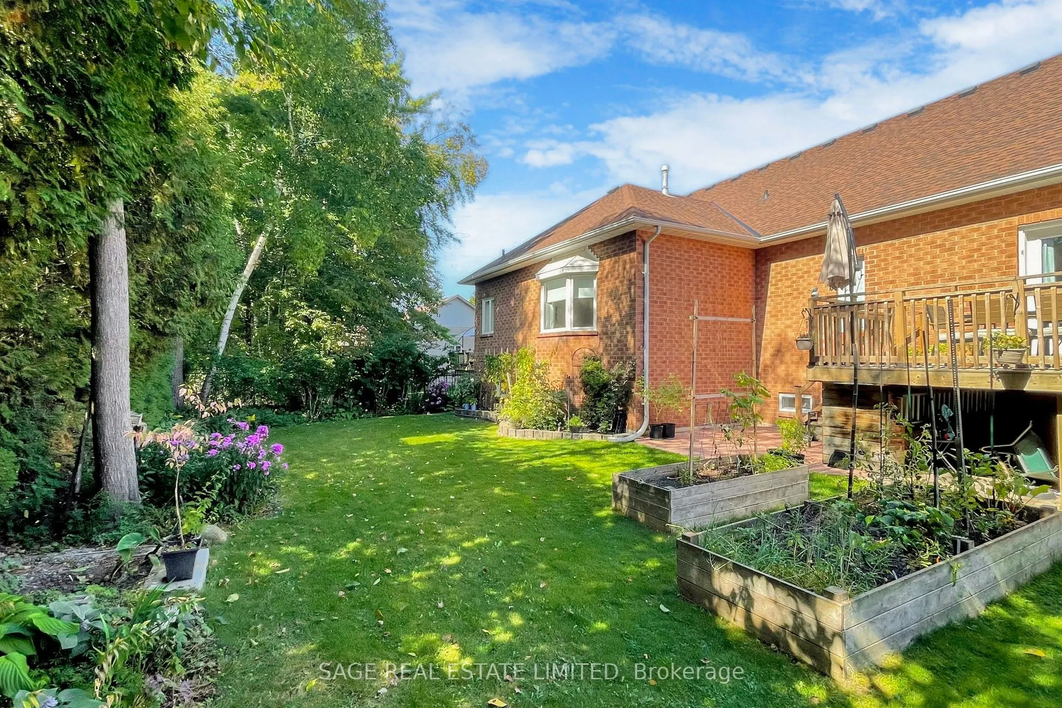91 Twyn Rivers Drive