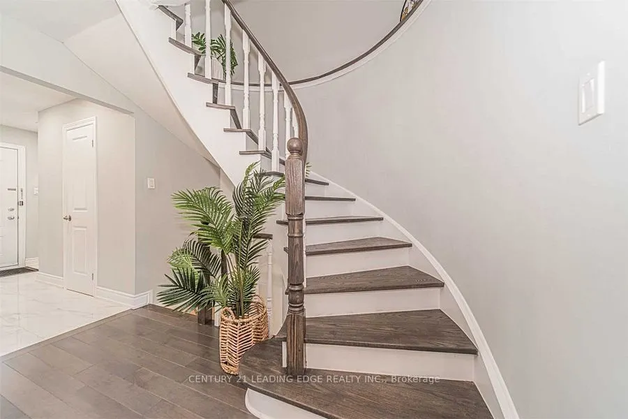 18 Tambrook Drive