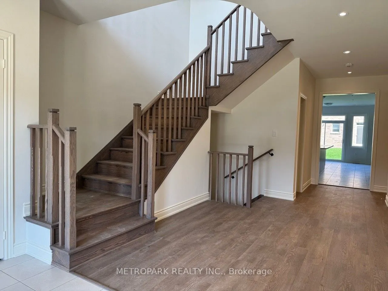 2201 Cayenne Street