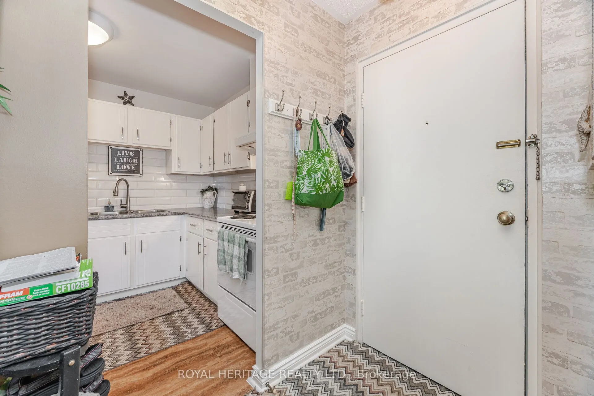 131 Taunton Road E, #304