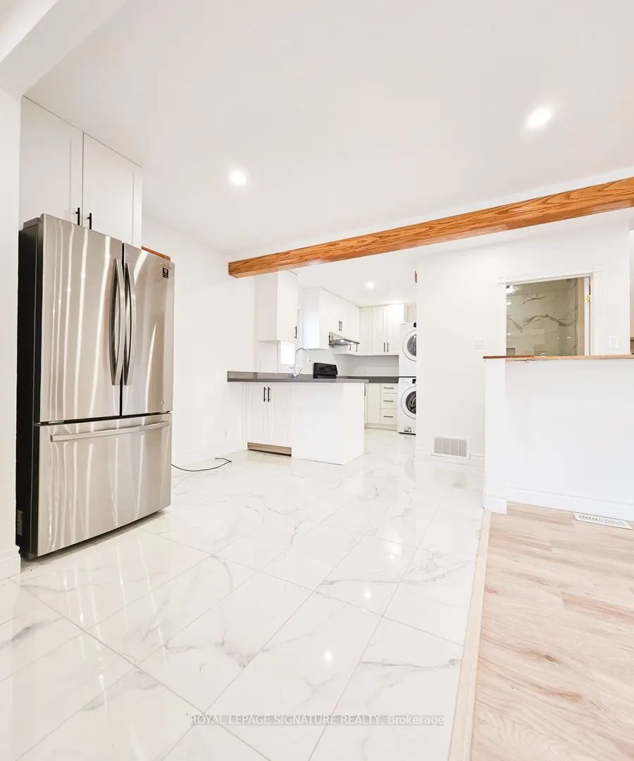 33 Woodhouse Crescent
