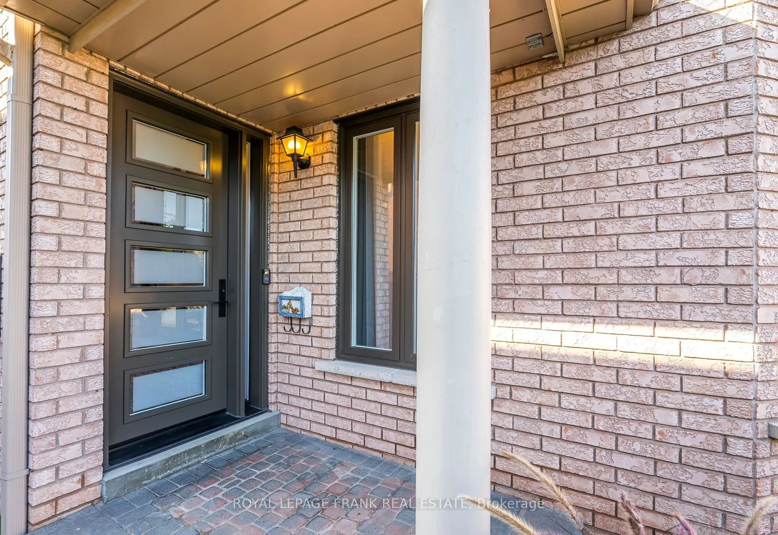 174 Thicket Crescent