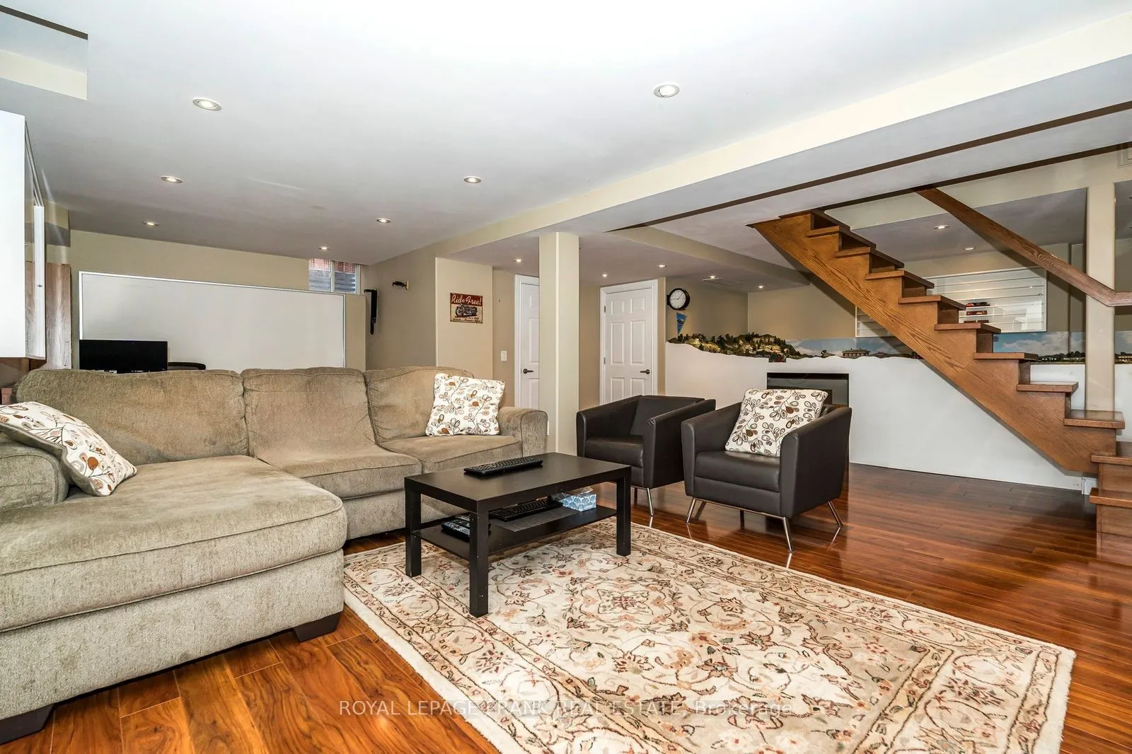 174 Thicket Crescent