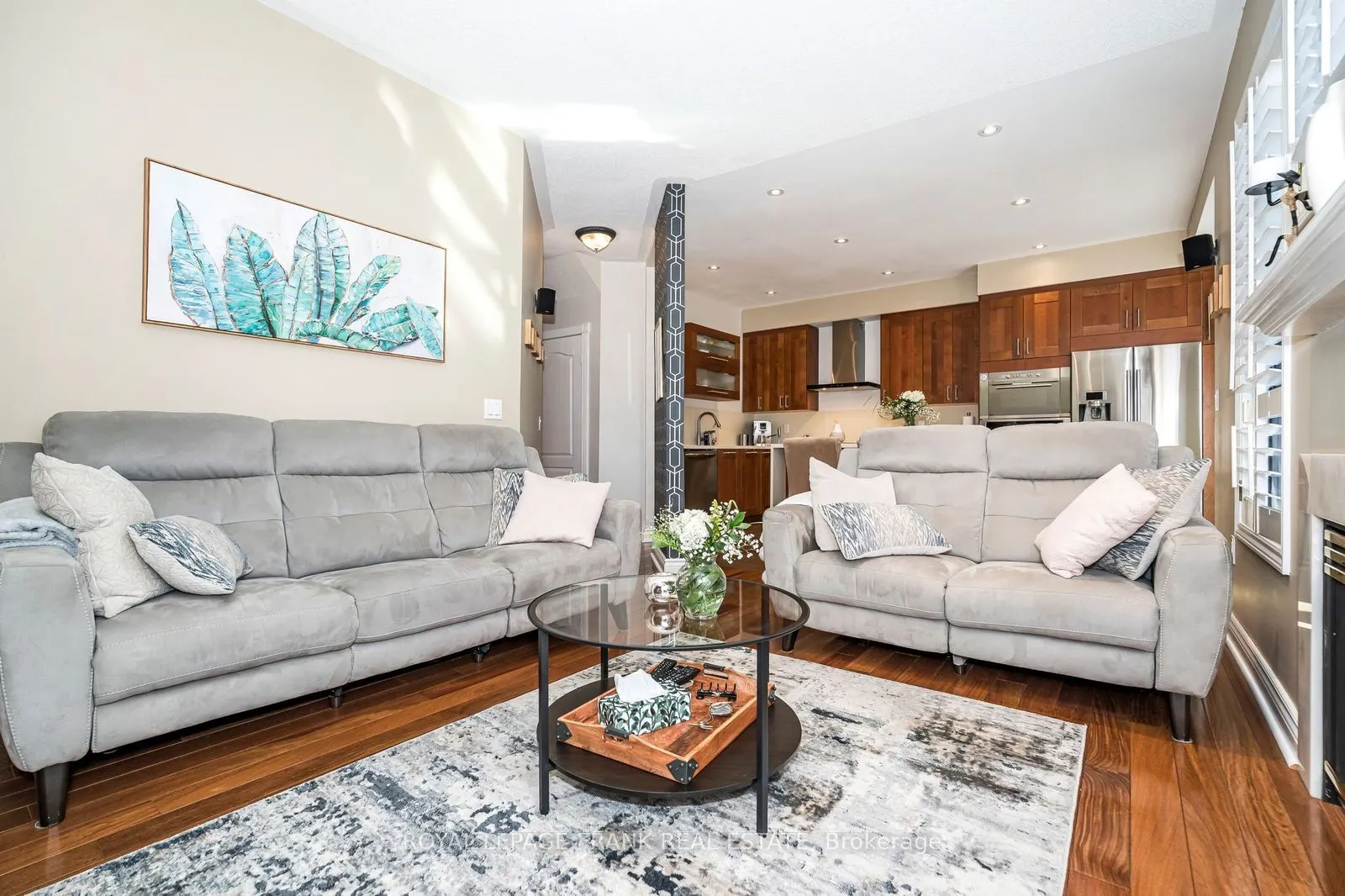 174 Thicket Crescent
