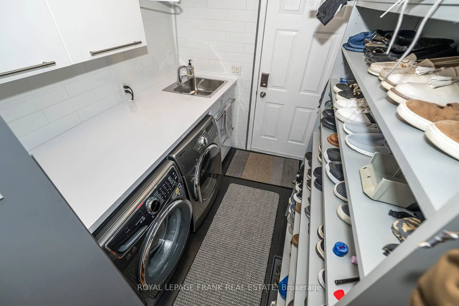 174 Thicket Crescent