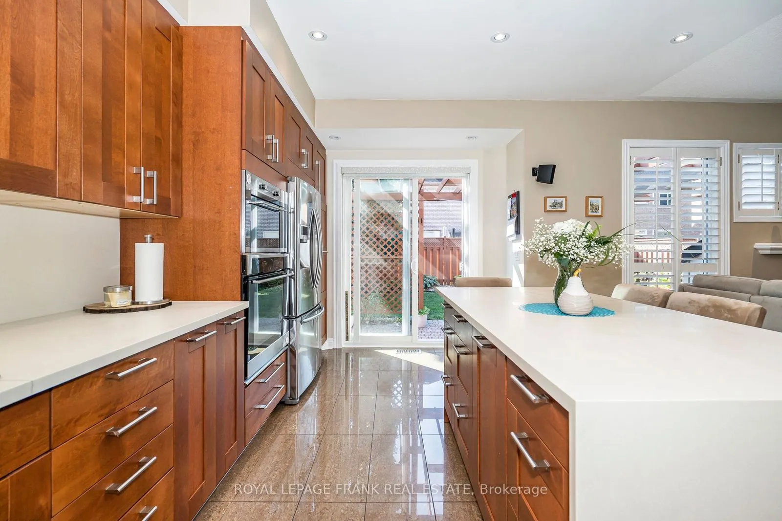 174 Thicket Crescent