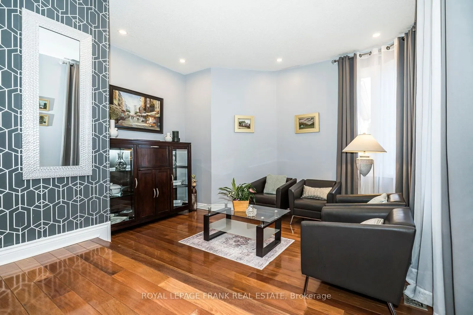 174 Thicket Crescent