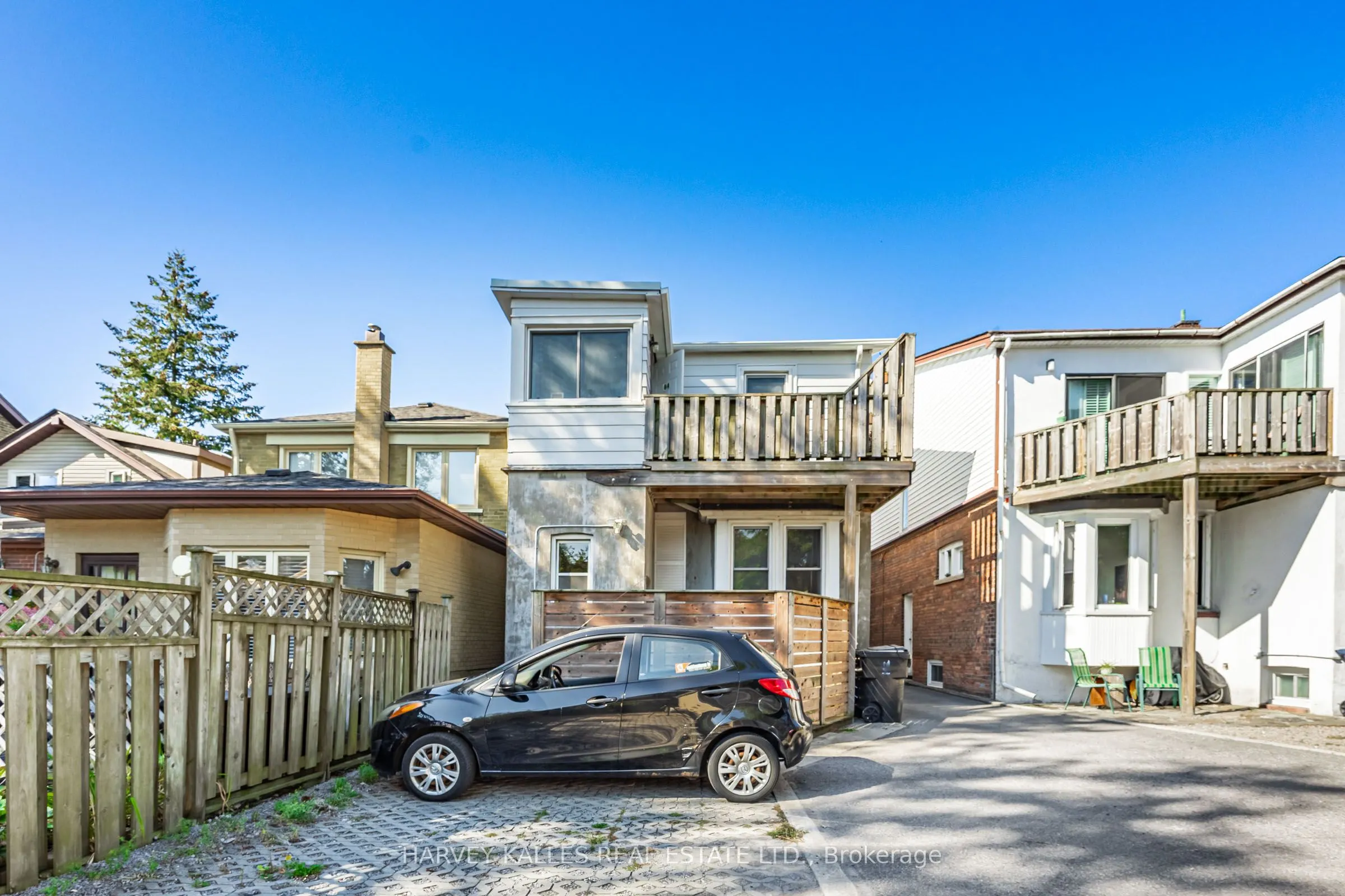 121 Blantyre Avenue