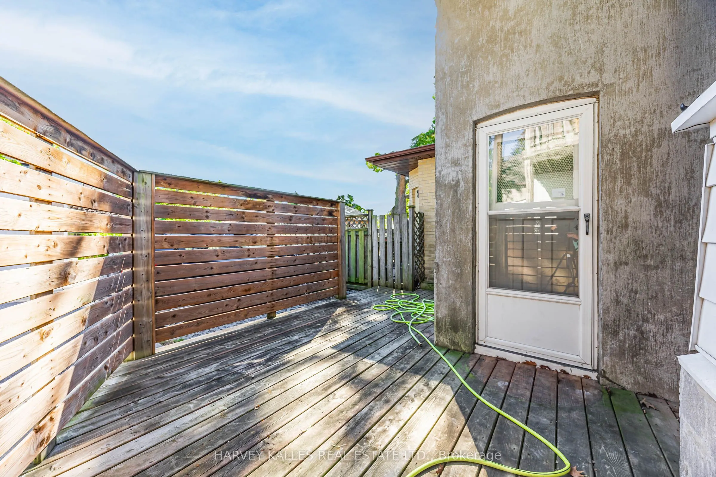 121 Blantyre Avenue