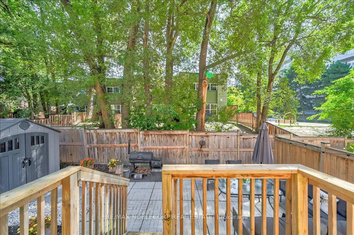 64 Pringdale Gardens Circle