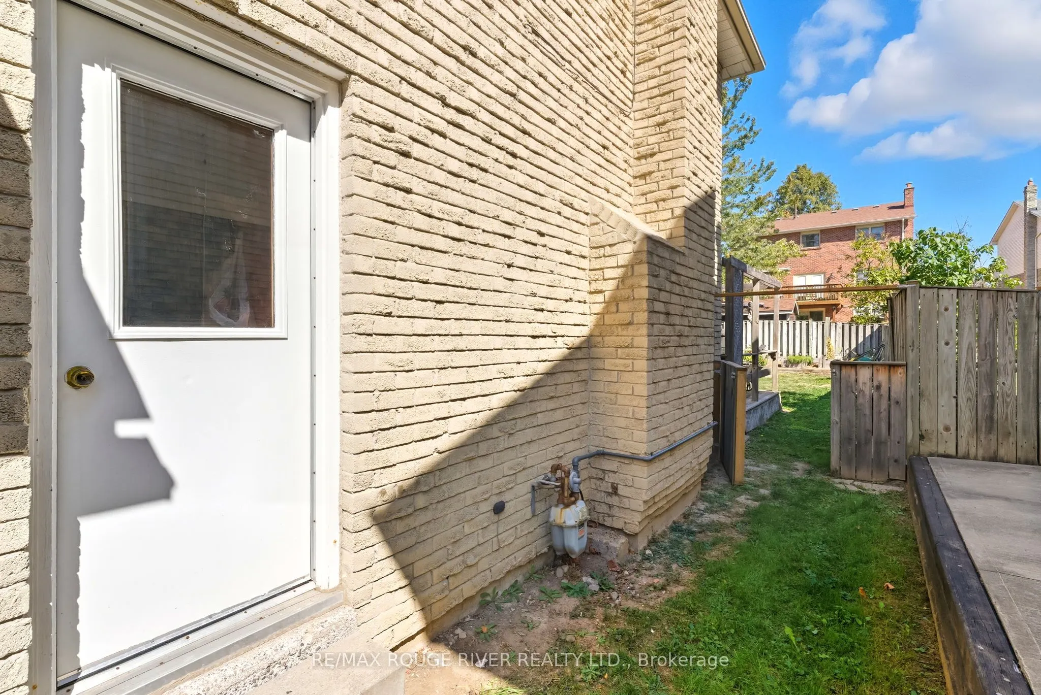 21 Hialeah Crescent
