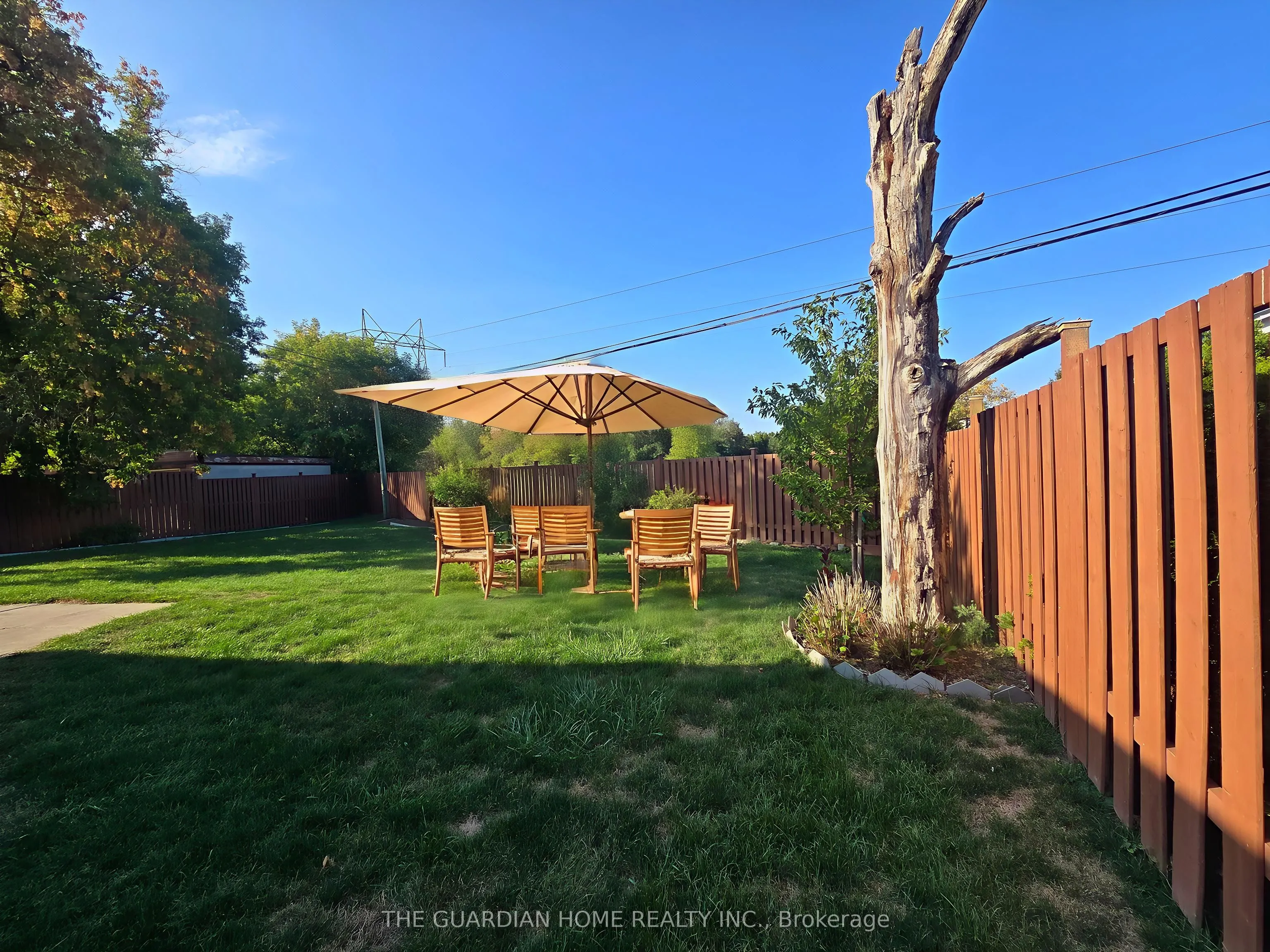 15 Princemere Crescent