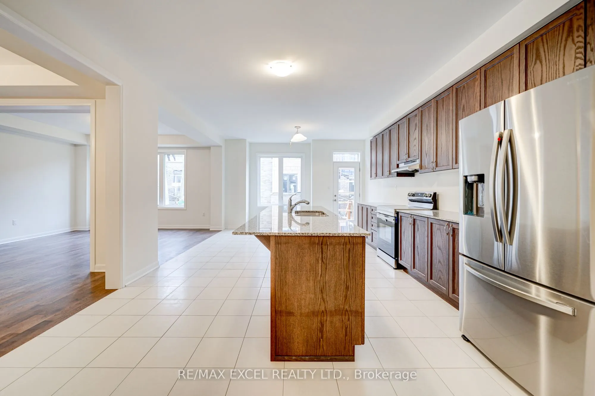1406 Longspur Trail
