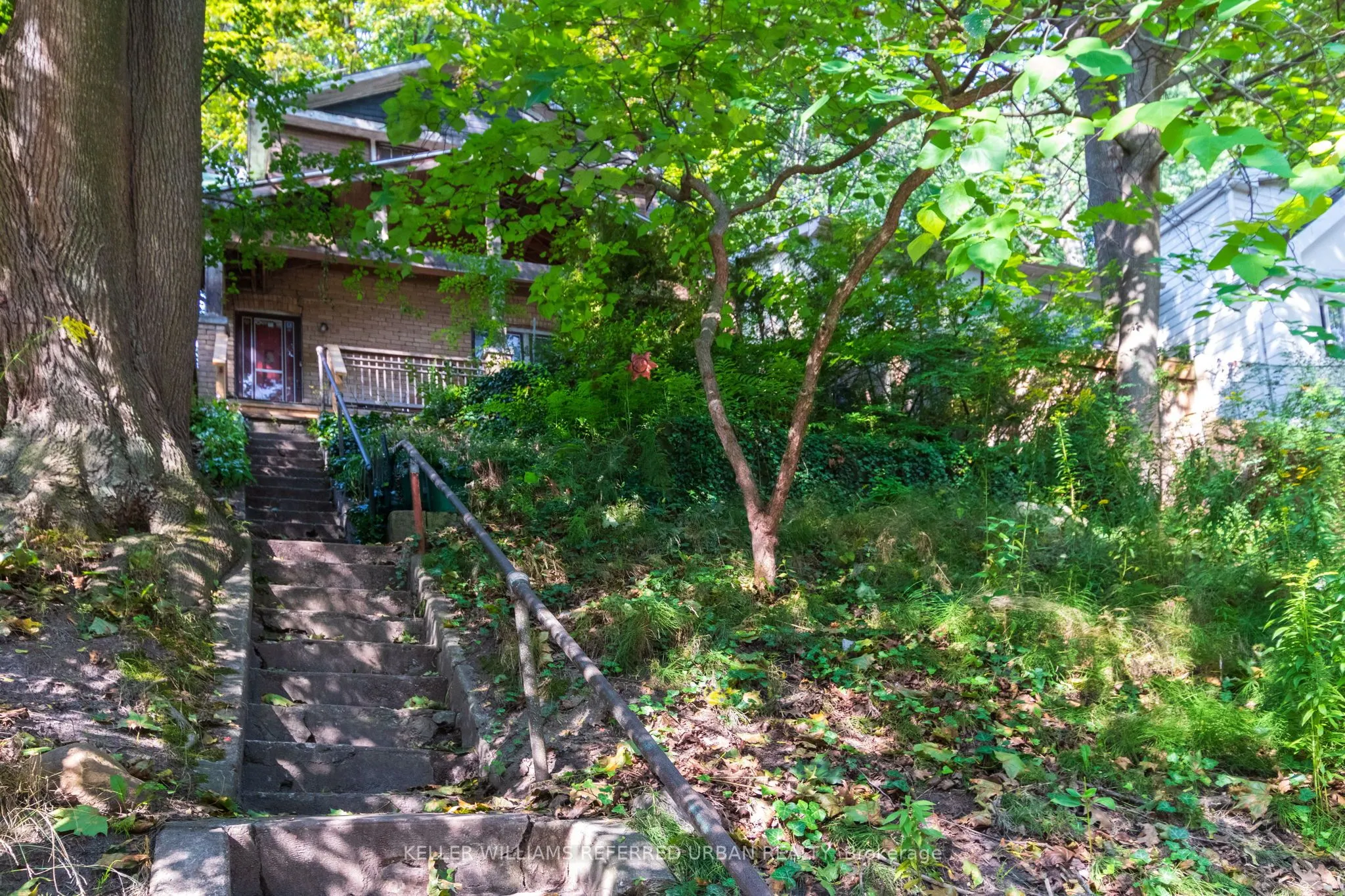 122 Neville Park Boulevard