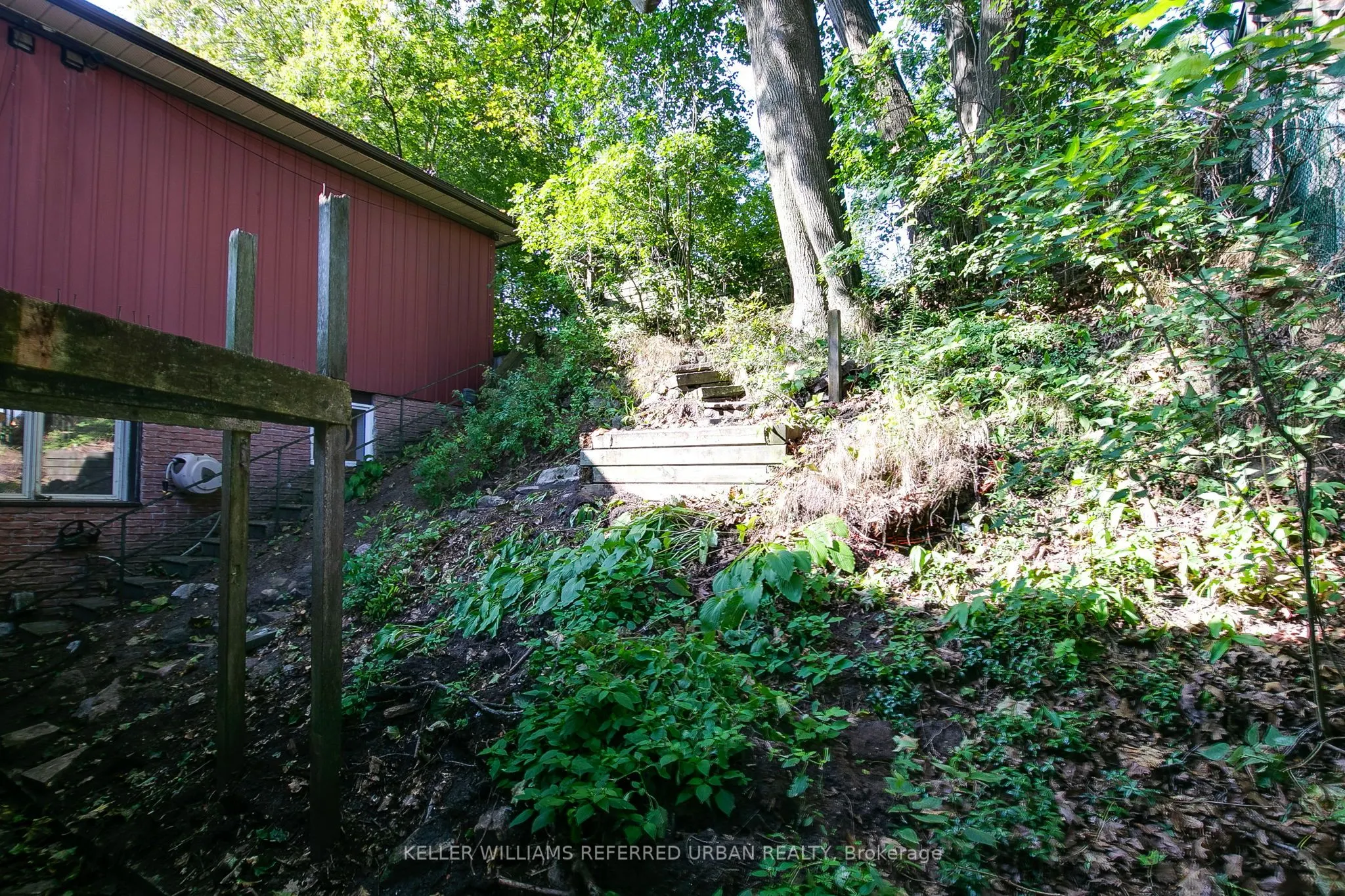 122 Neville Park Boulevard