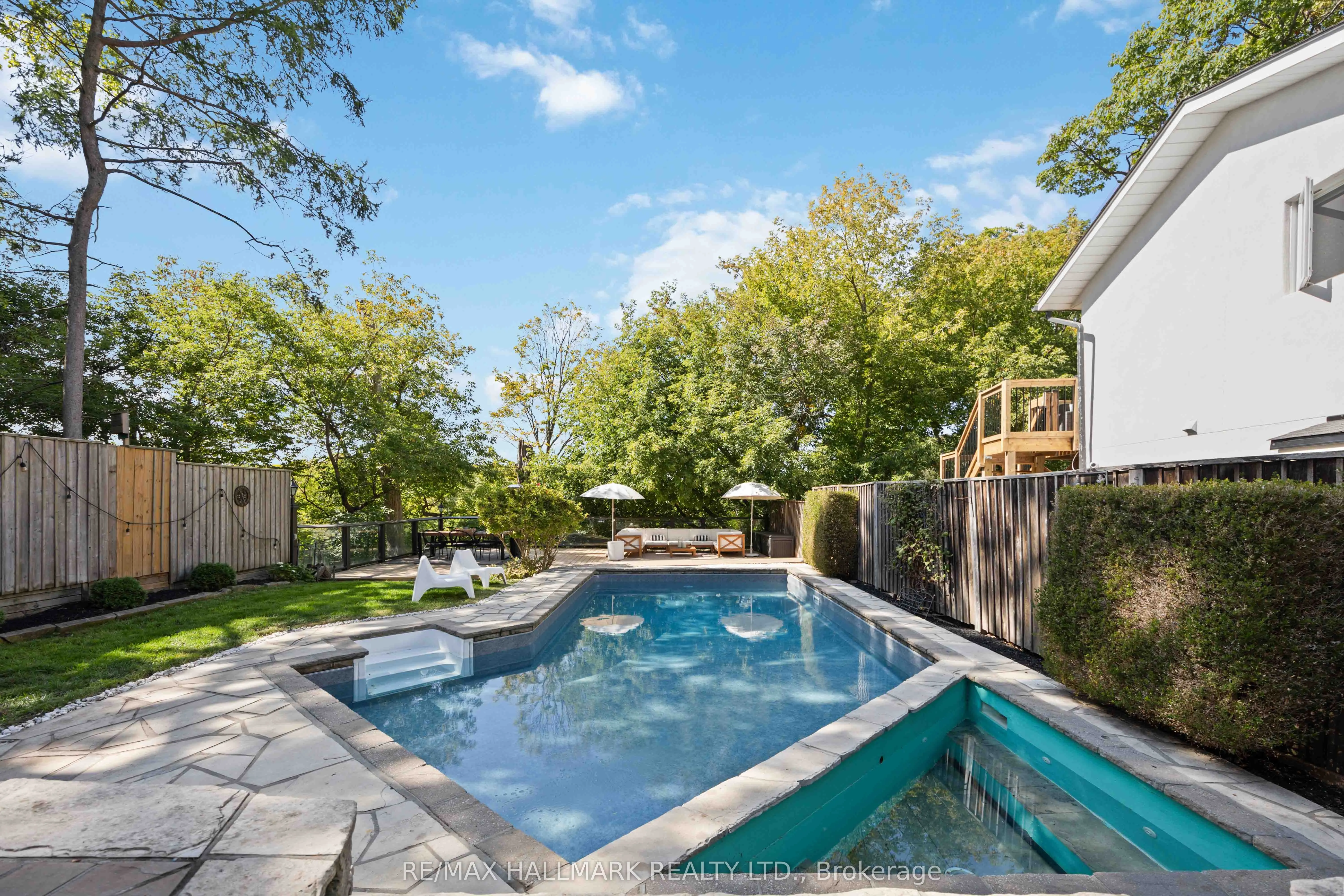 386 Woodgrange Avenue