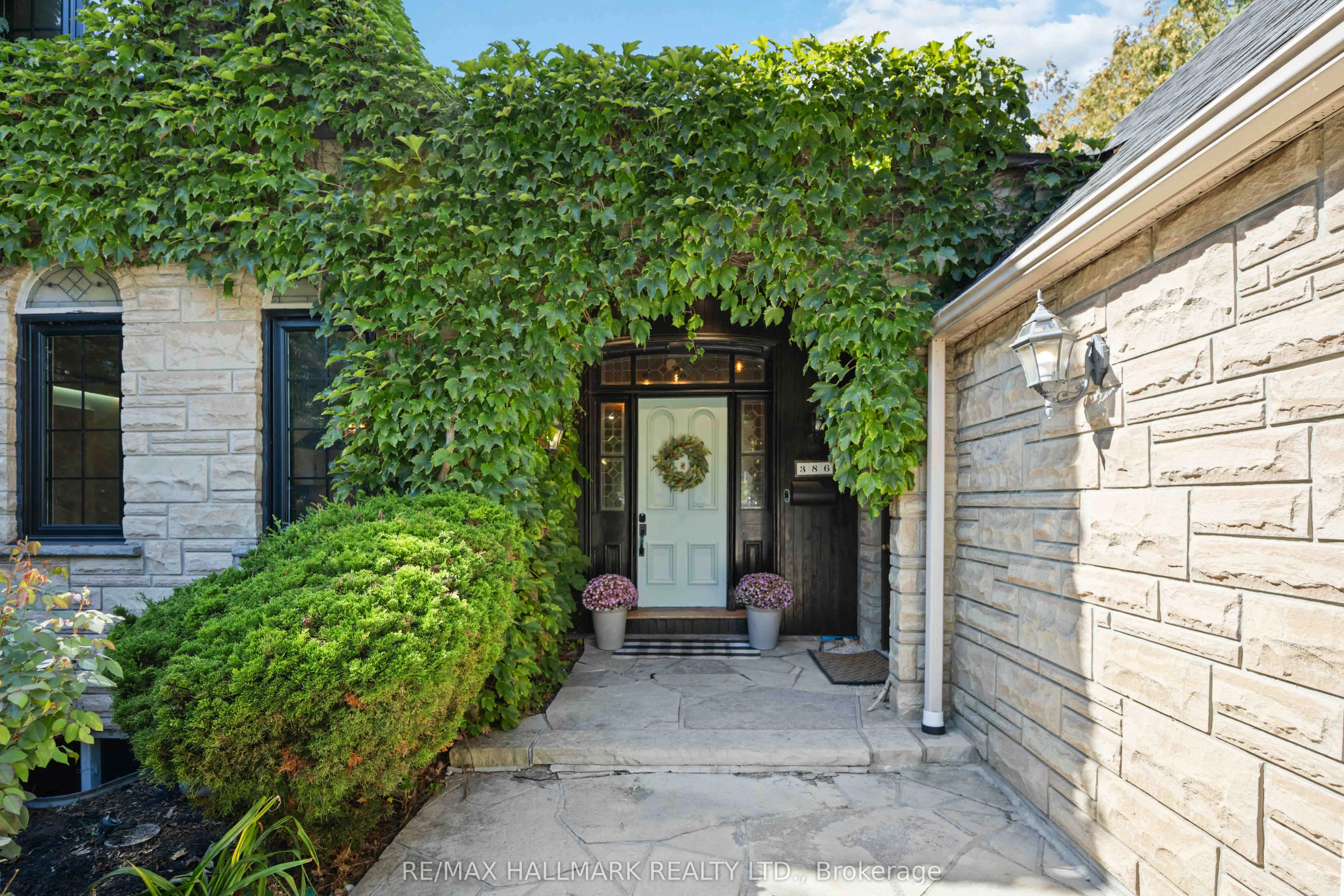 386 Woodgrange Avenue