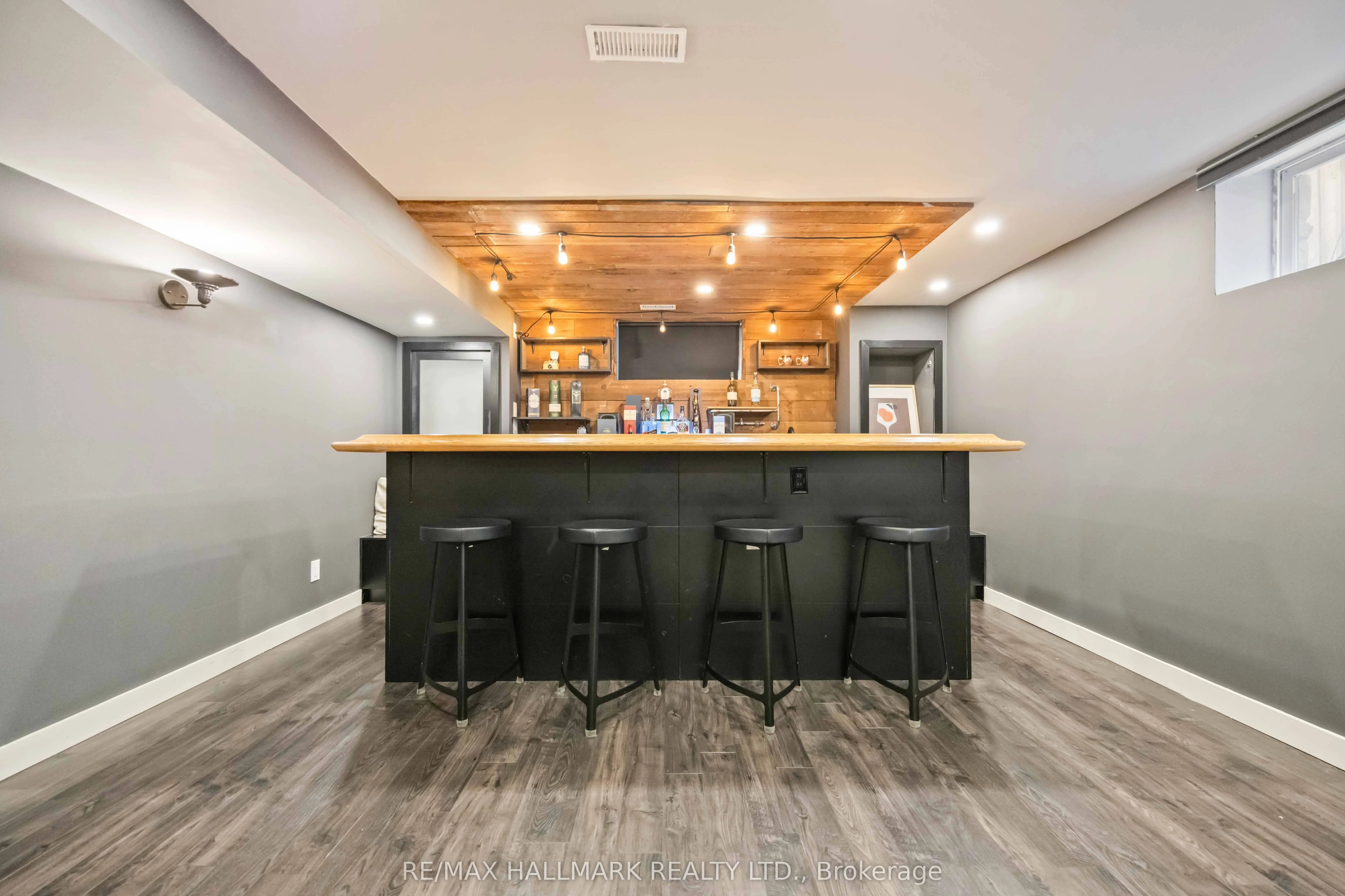 386 Woodgrange Avenue