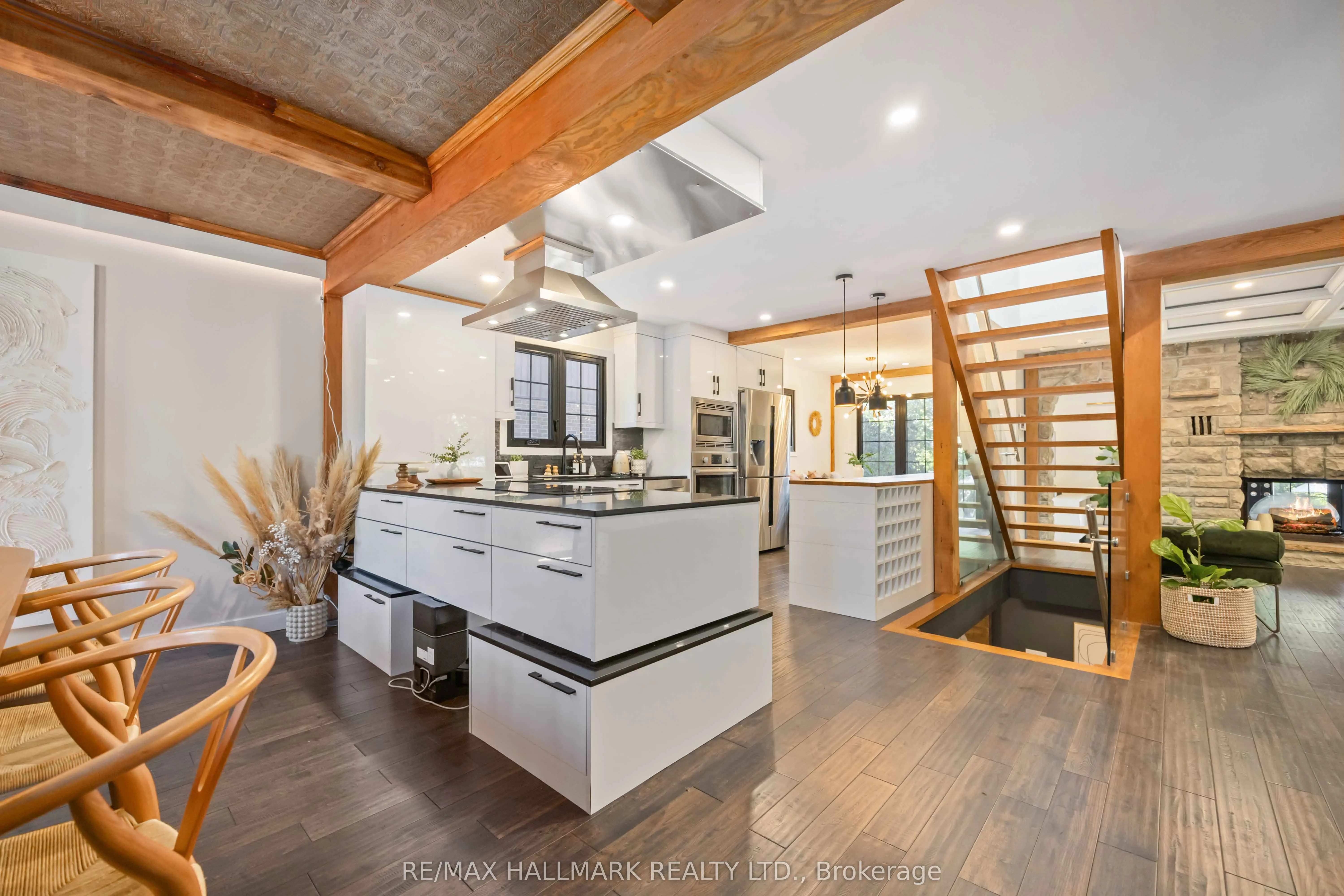 386 Woodgrange Avenue